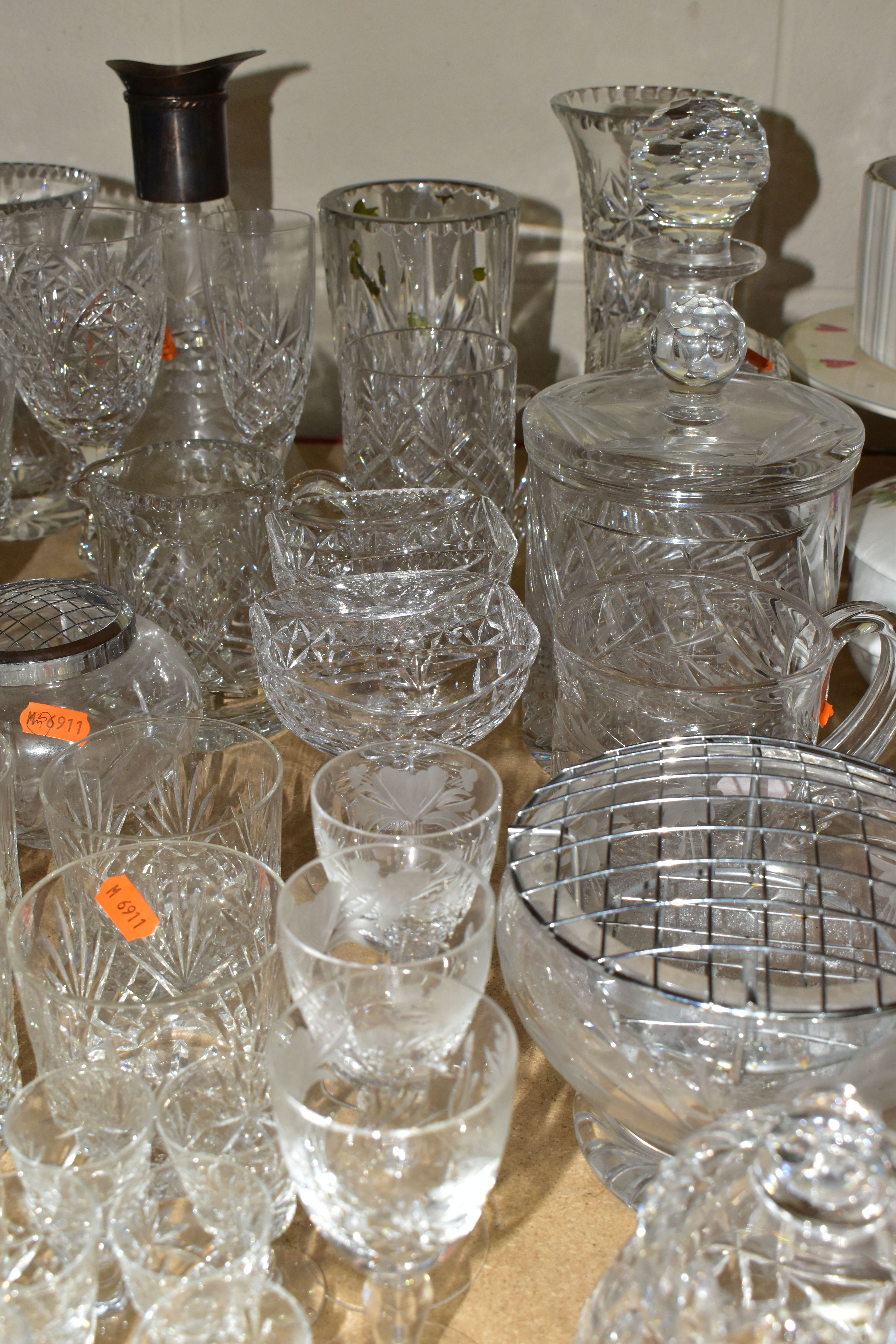 A QUANTITY OF CUT GLASS ITEMS ETC, to include a John Walsh Walsh storage jar with lid, a pair of - Image 5 of 7