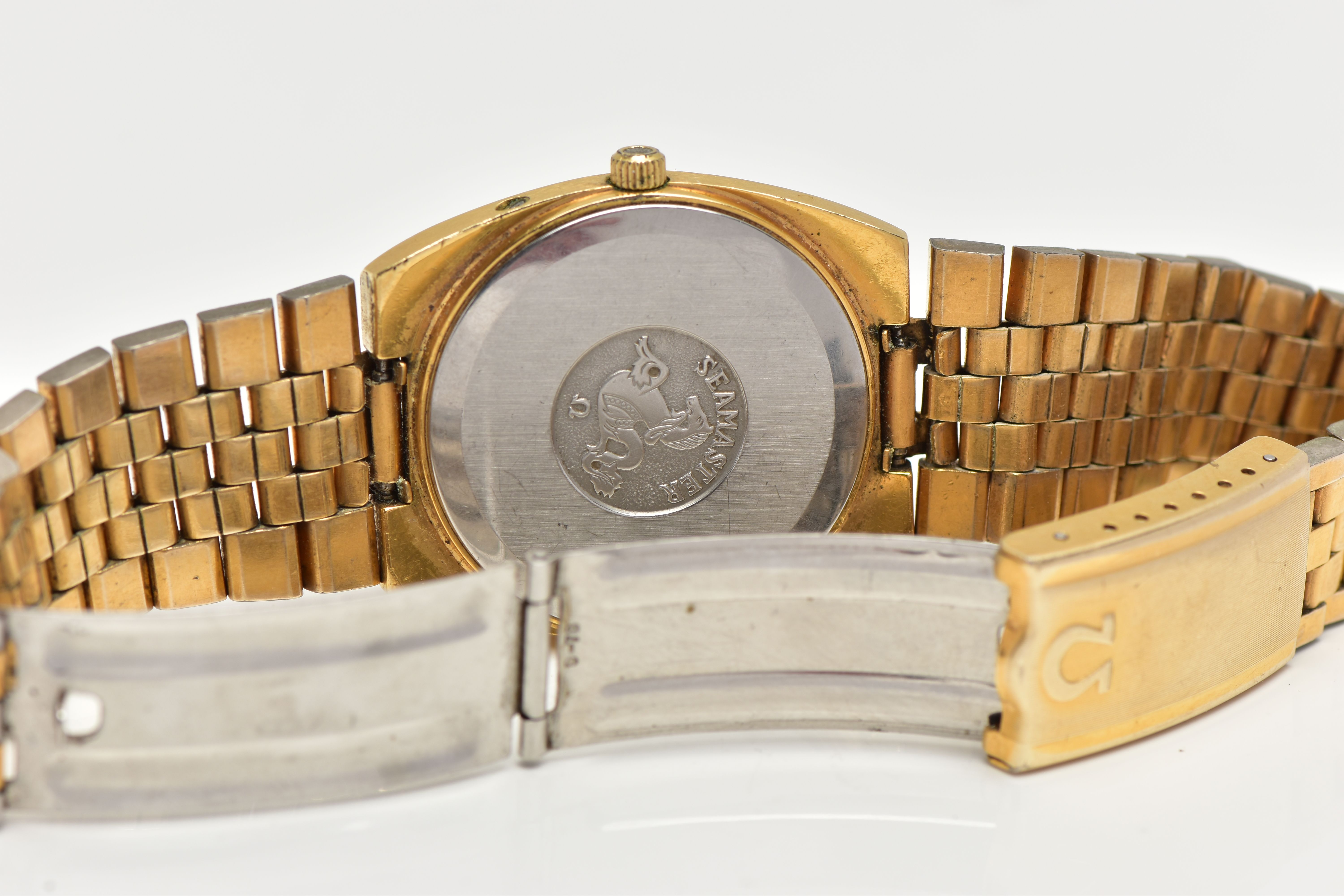A GOLD PLATED 'OMEGA SEAMASTER QUARTZ' WRISTWATCH, round silver dial signed 'Omega Seamaster - Image 5 of 6