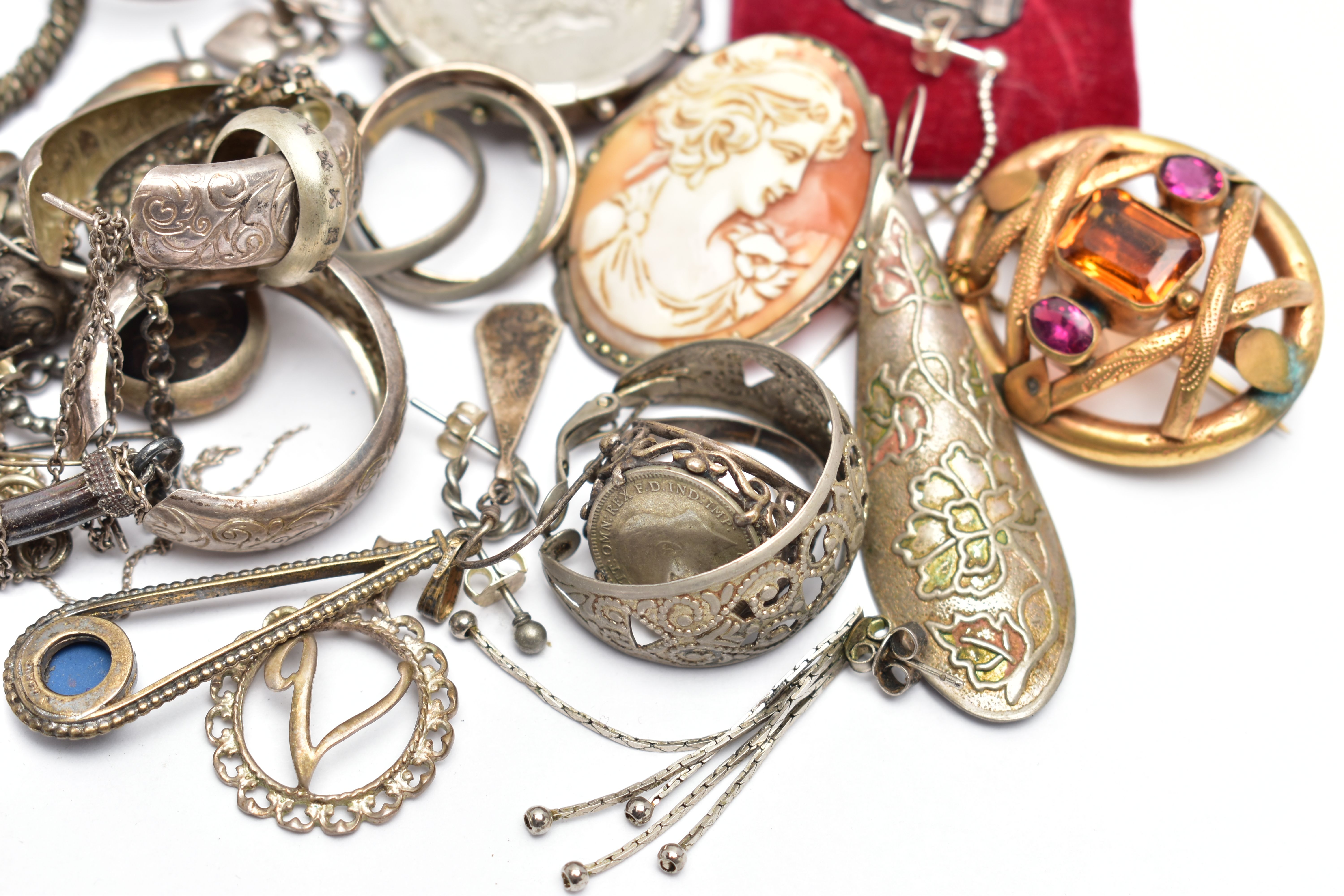 A BAG OF ASSORTED WHITE METAL JEWELLERY, to include a selection of earrings, pendants, medals and - Image 2 of 4