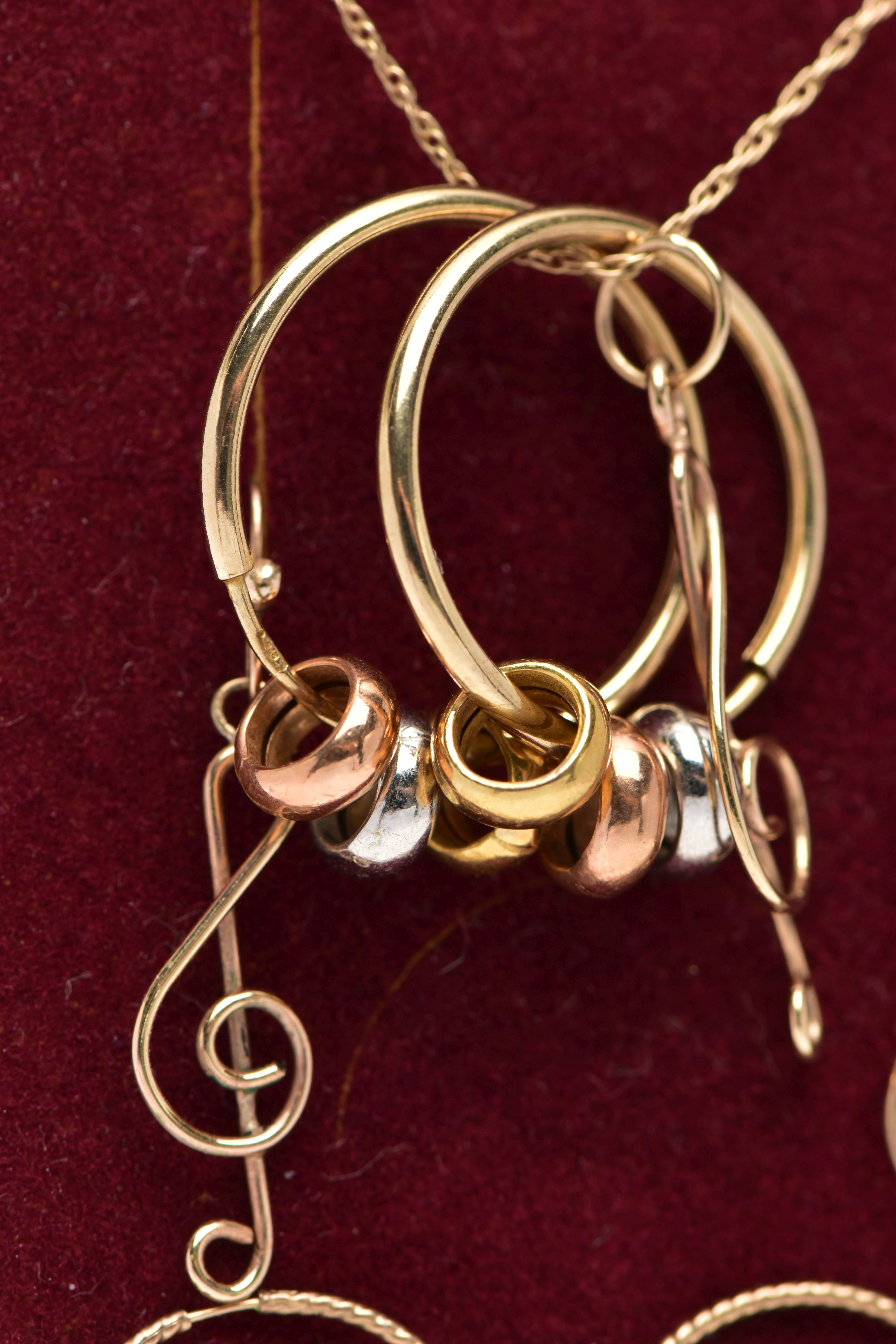 A PAIR OF HOOP EARRINGS, A PENDANT NECKLACE AND MATCHING EARRINGS, the polished yellow metal - Image 2 of 4