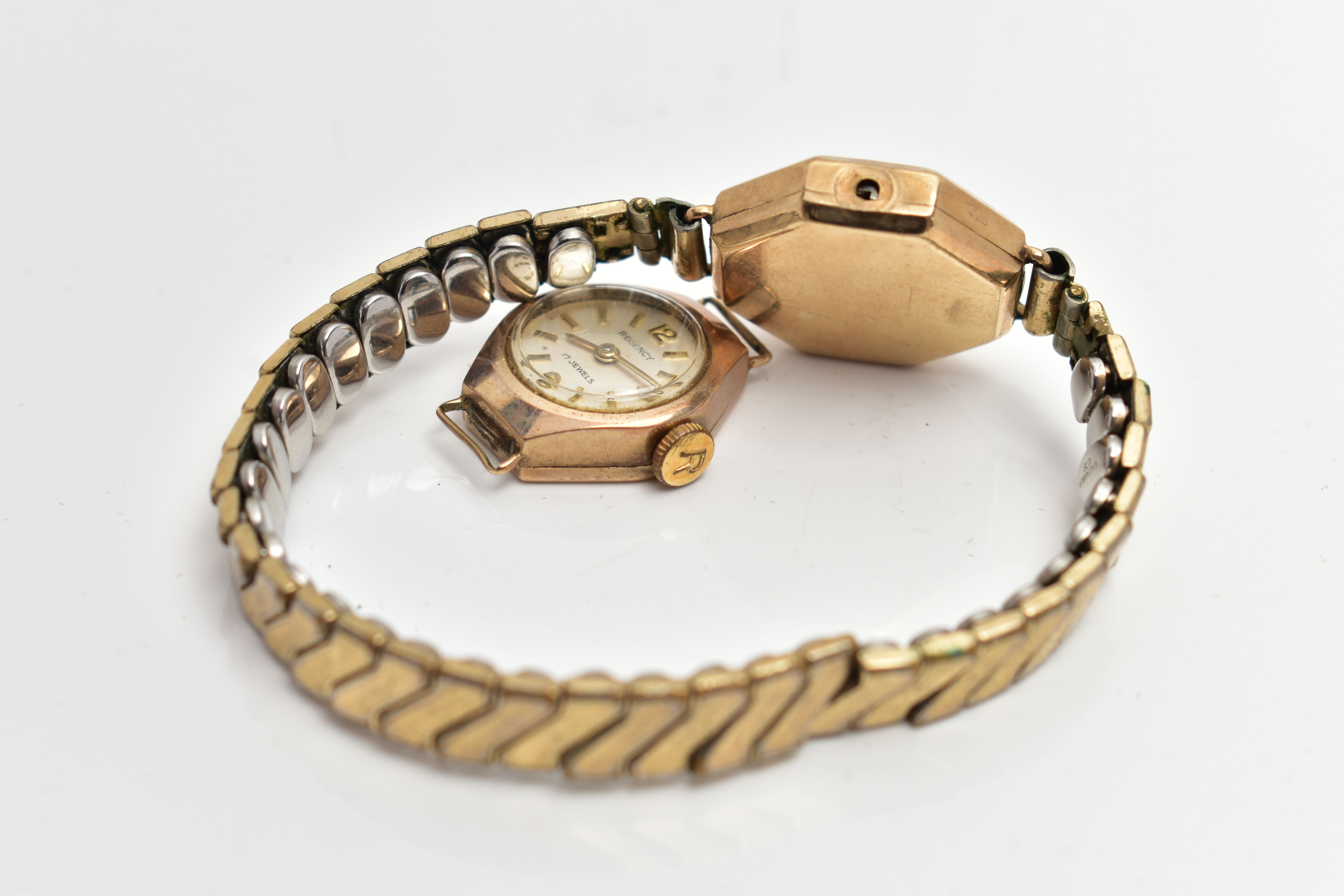 TWO 9CT GOLD WATCHES, the first an AF lady's wrist watch, signed 'Avia', Roman numerals - Image 4 of 4
