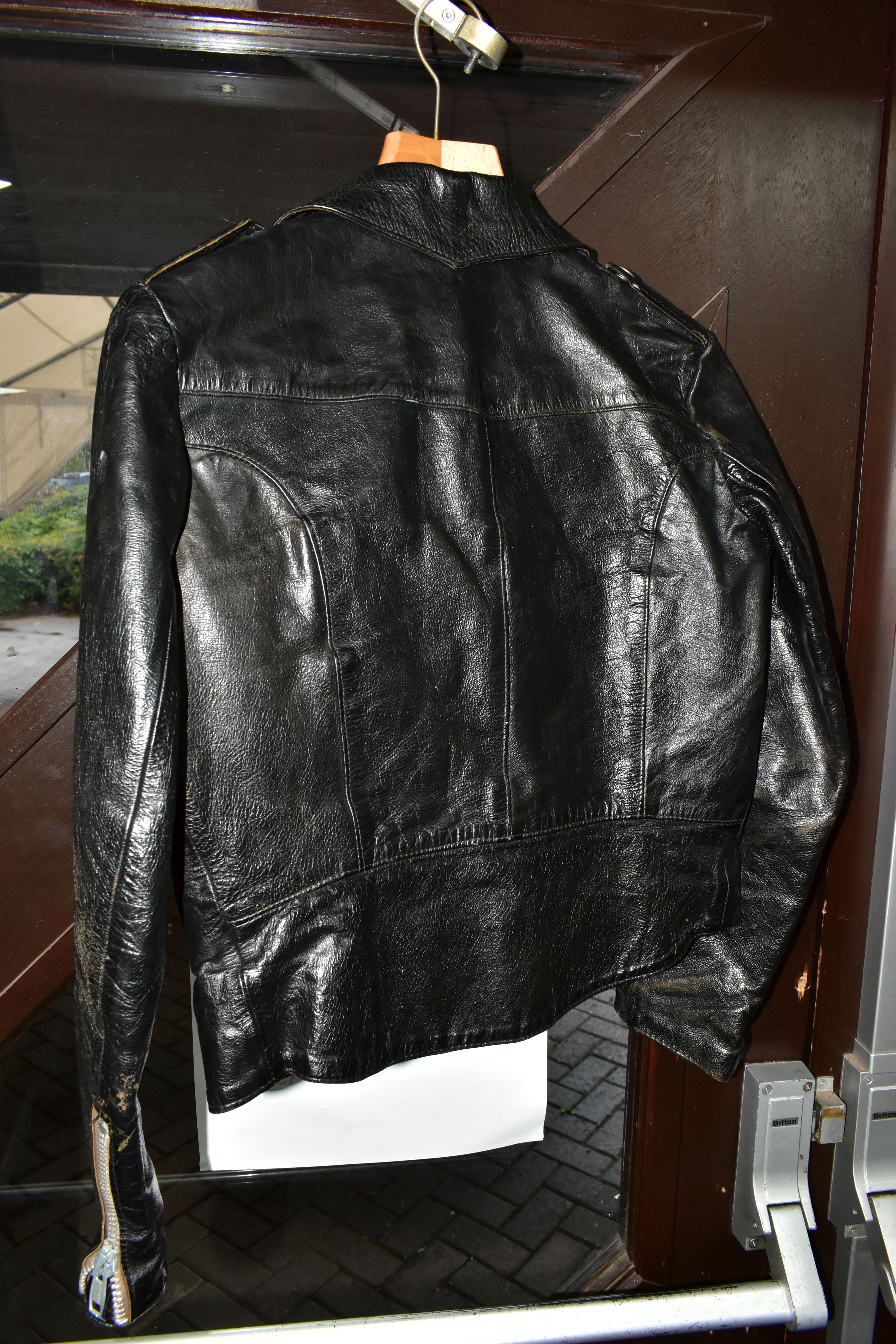 A BLACK LEATHER PIN BADGE BIKER'S JACKET, size small, Frank N Furter style, with sixteen metal pin - Image 5 of 6