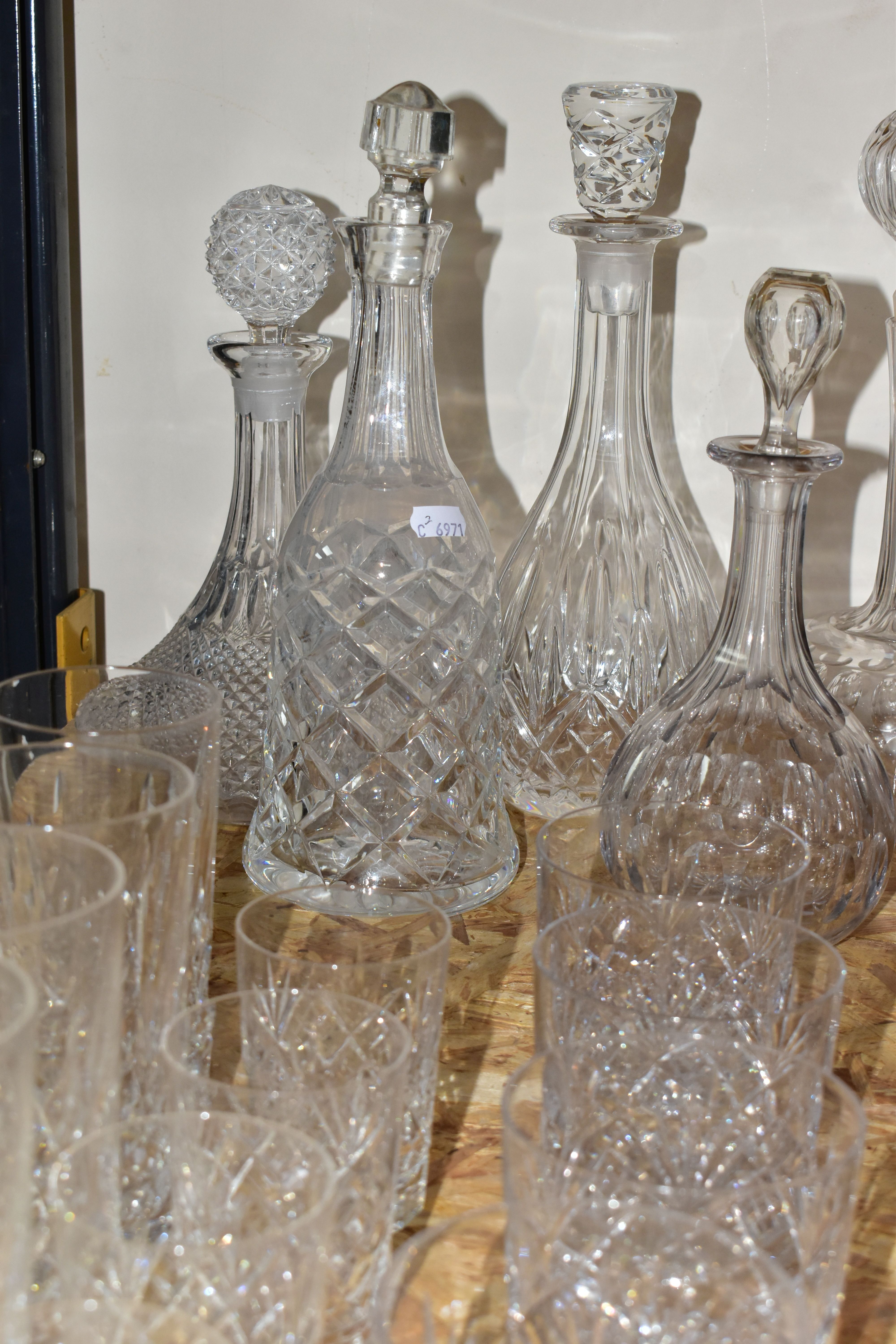 A QUANTITY OF CUT CRYSTAL, comprising a set of six Waterford 'Lismore' Crystal tumblers, a water - Image 7 of 11