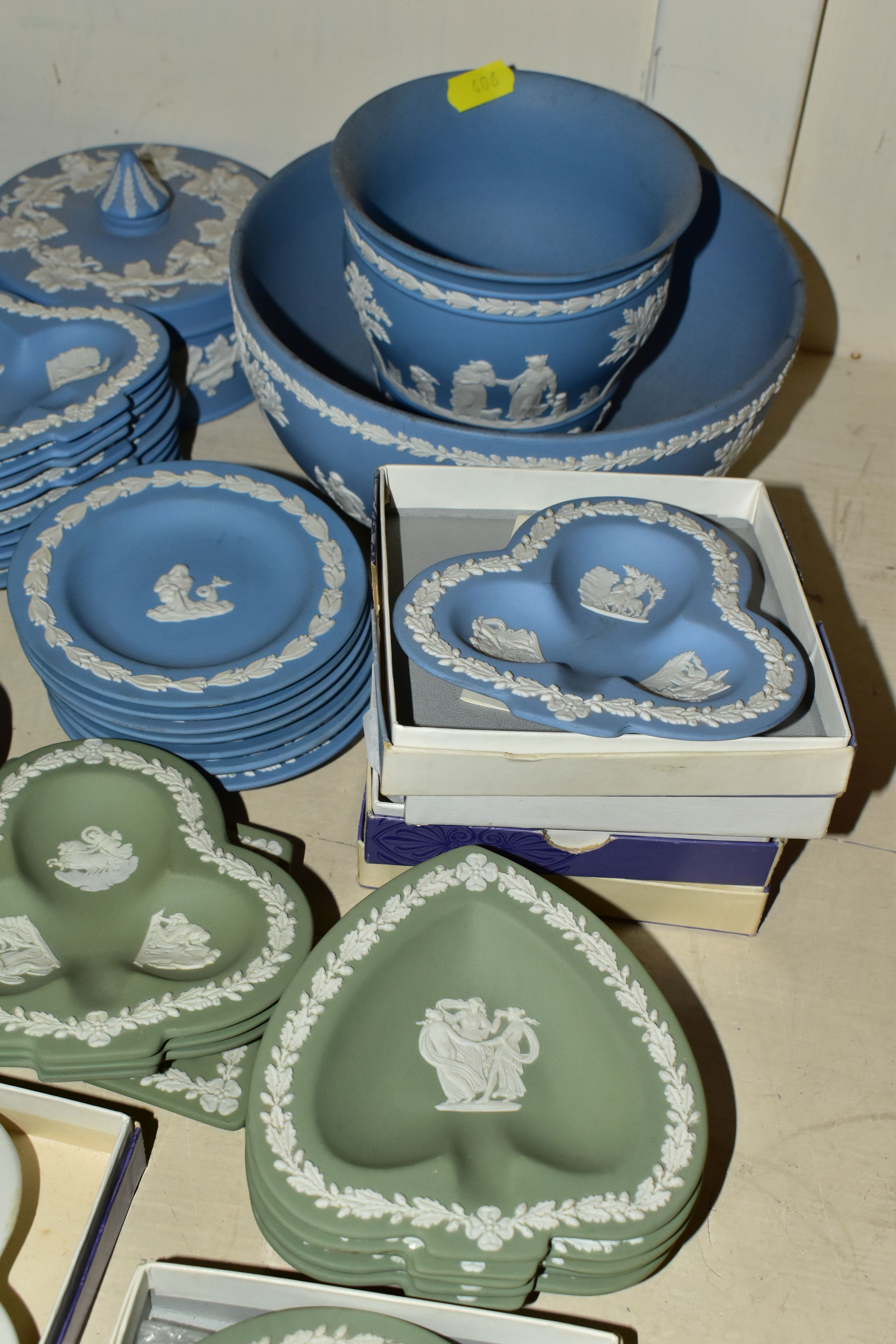 A LARGE QUANTITY OF WEDGWOOD JASPER WARE, comprising blue Jasperware two bowls, planter, jug, - Image 3 of 5