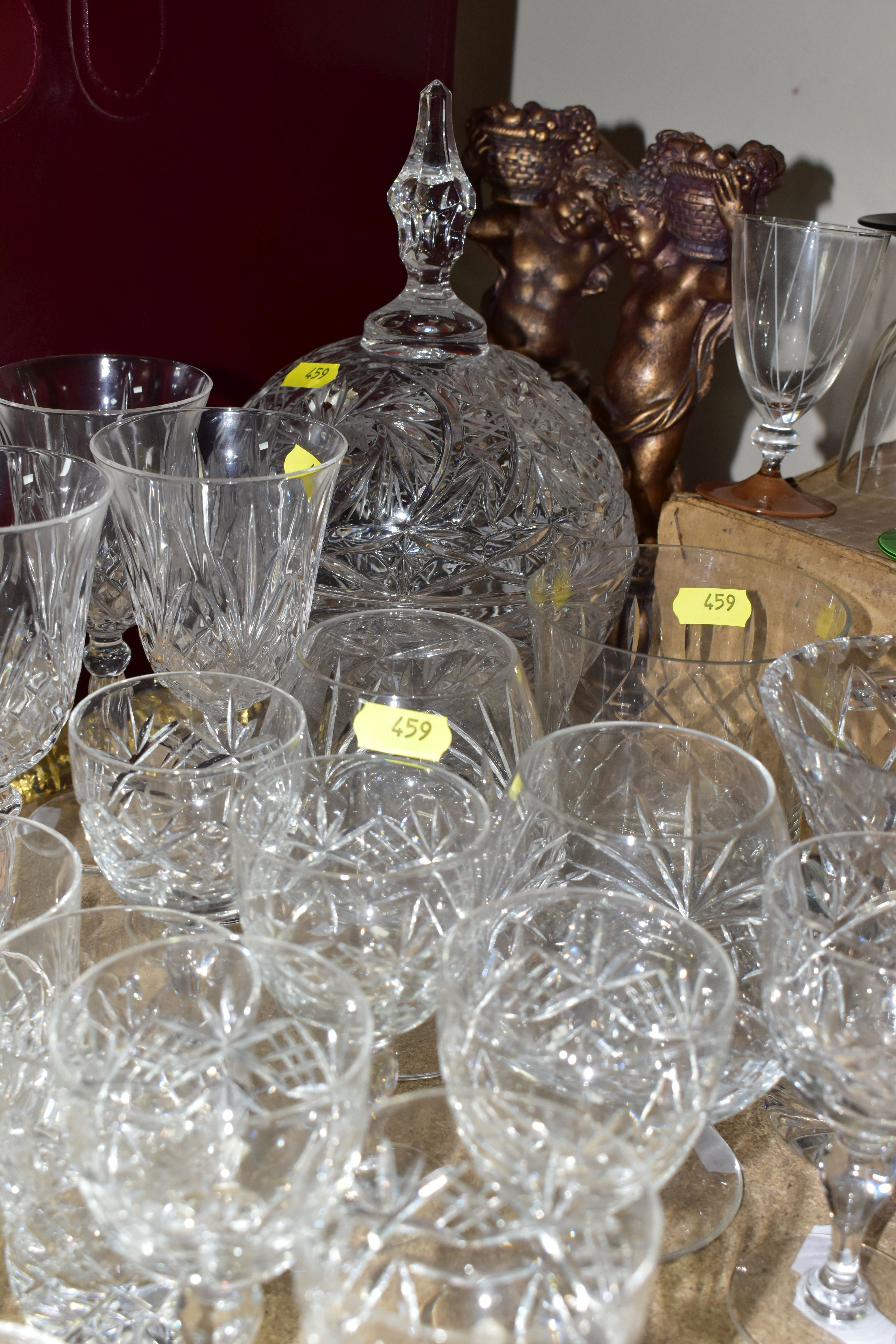 A SMALL QUANTITY OF ASSORTED DRINKING GLASSES AND OTHER GLASSWARE, AN AMIET BRIEFCASE AND A PAIR - Image 4 of 6