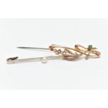 TWO BROOCHES, the first a white metal bar brooch set with a single white cultured pearl with a