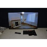 A SAMSUNG UE42AU8000K 42in TV, with wall bracket and remote (PAT pass and working)