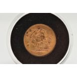 A FULL GOLD SOVEREIGN GEORGE V, London 1912, 7.98 gram, 916.6 fine, 22.5 diameter