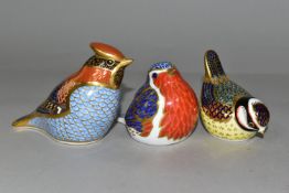 THREE ROYAL CROWN DERBY PAPERWEIGHTS, comprising a 'Robin' date cypher 1993, height 6.5cm, 'Blue