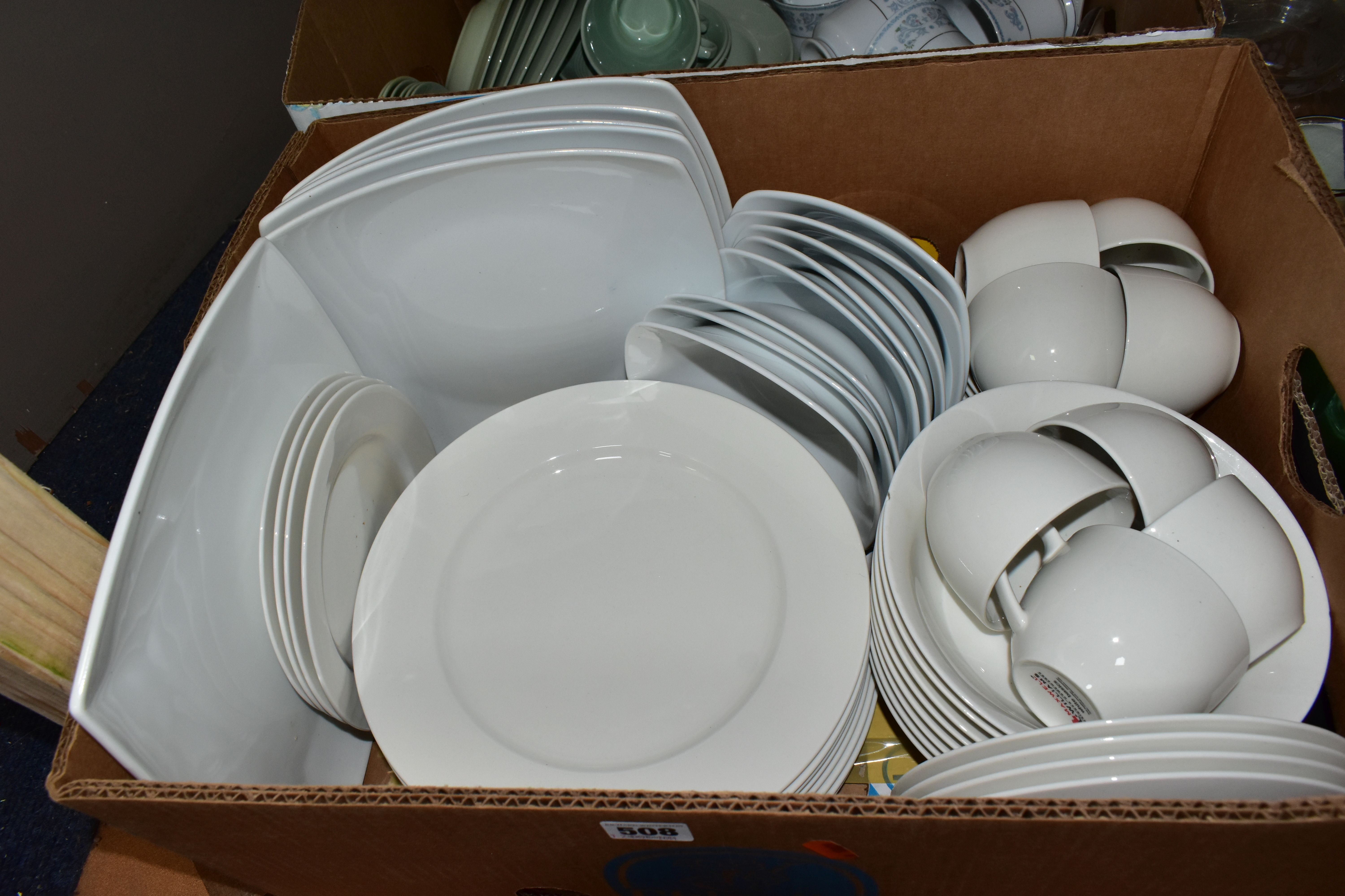 SIX BOXES OF CERAMICS AND GLASS WARES ETC, to include Spode 'Flemish Green' dinner wares, Maxwell - Image 2 of 7