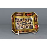 A ROYAL CROWN DERBY IMARI PATTERN PIN DISH, rectangular form, length 9.5cm x width 7.5cm, date