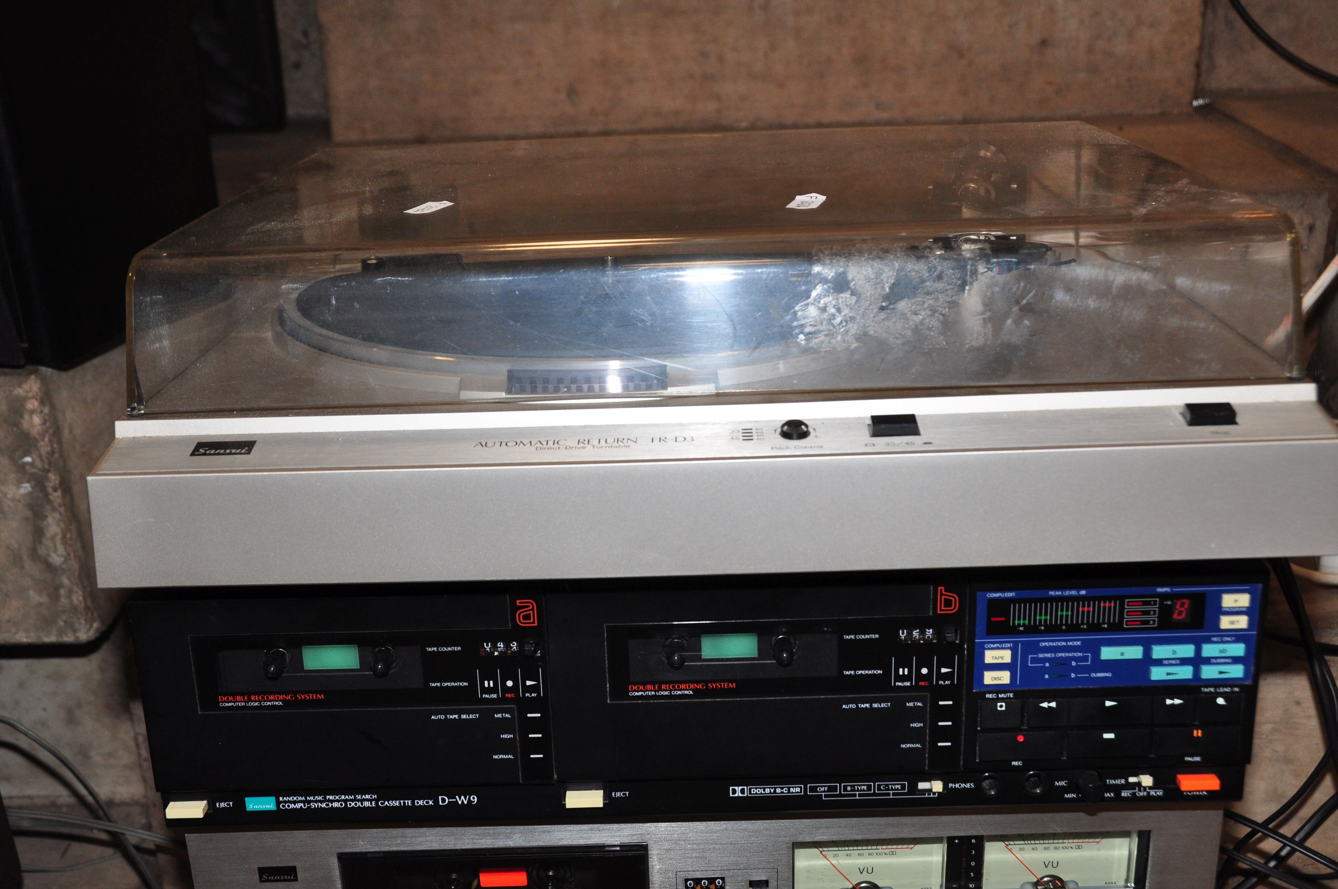 A VINTAGE SANSUI COMPONANT HI FI comprising of a an A-89 Amplifier, a D-100 tape player ( levers not - Image 3 of 4