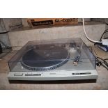 A TECHNICS SL-D202 DIRECT DRIVE TURNTABLE with plexiglass lid with original box ( some scratches,