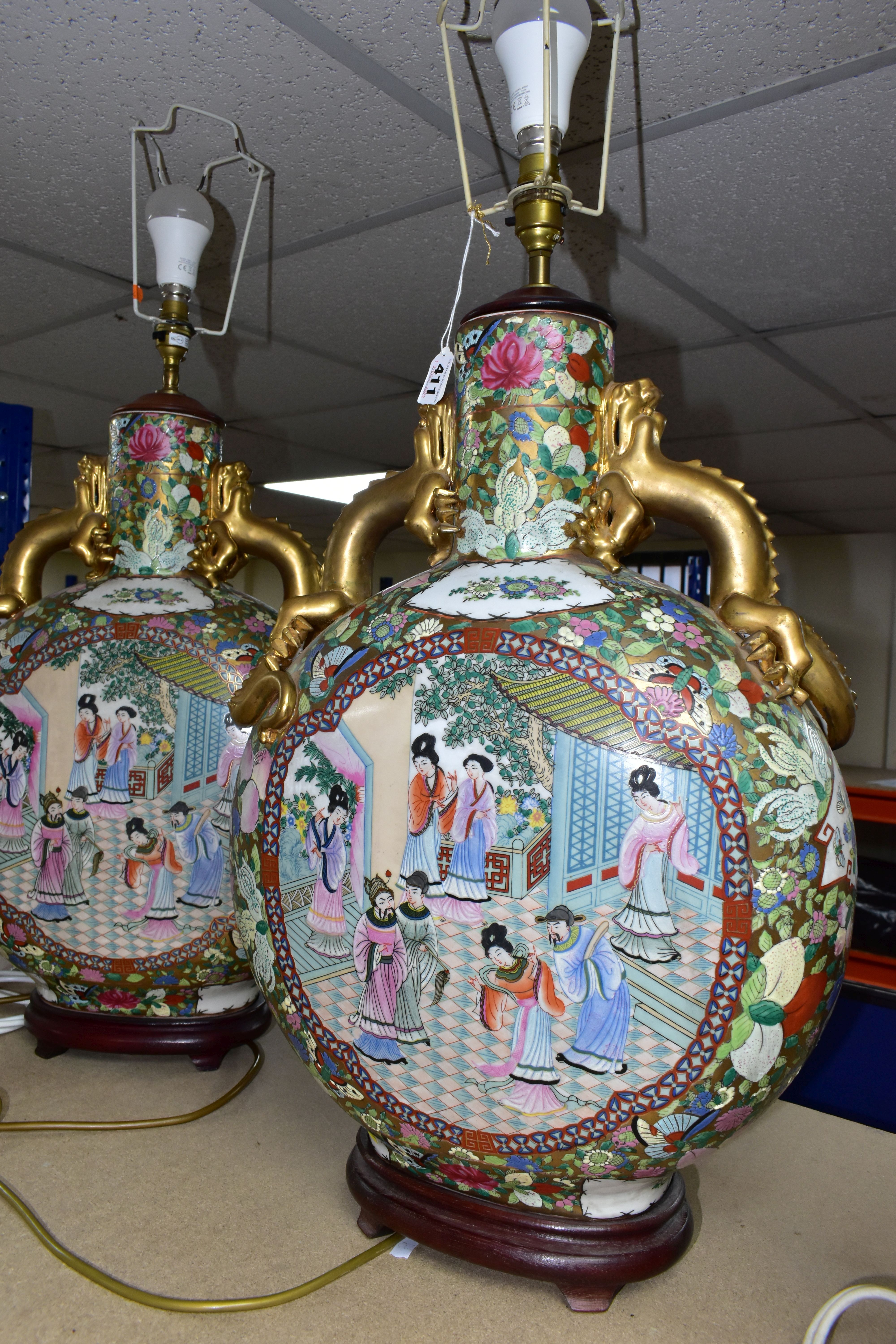 A PAIR OF LARGE ORIENTAL MOON VASE TABLE LAMPS, height 65cm to top of light fitting x width 38cm, - Image 4 of 5