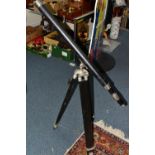 A MODERN TELESCOPE IN NEED OF ATTENTION, on a tripod base (1) (Condition report: missing parts, will