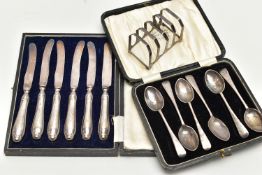 A BOX OF ASSORTED SILVER ITEMS, to include a small silver toast rack, hallmarked 'Marson & Jones'