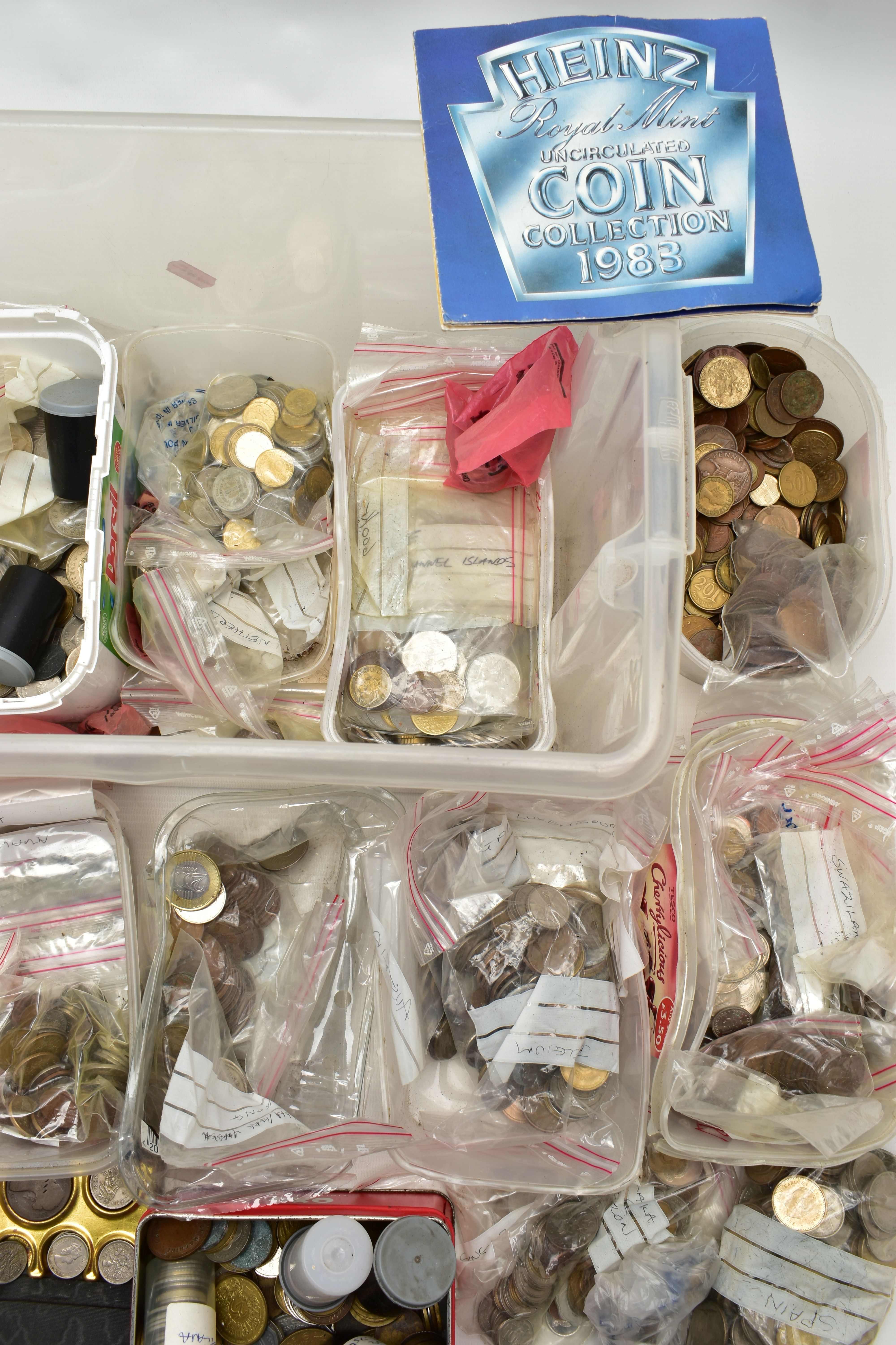 A LARGE AND HEAVY PLASTIC BOX OF WORLD COINS, to include low value coinage from most of the European - Image 2 of 7