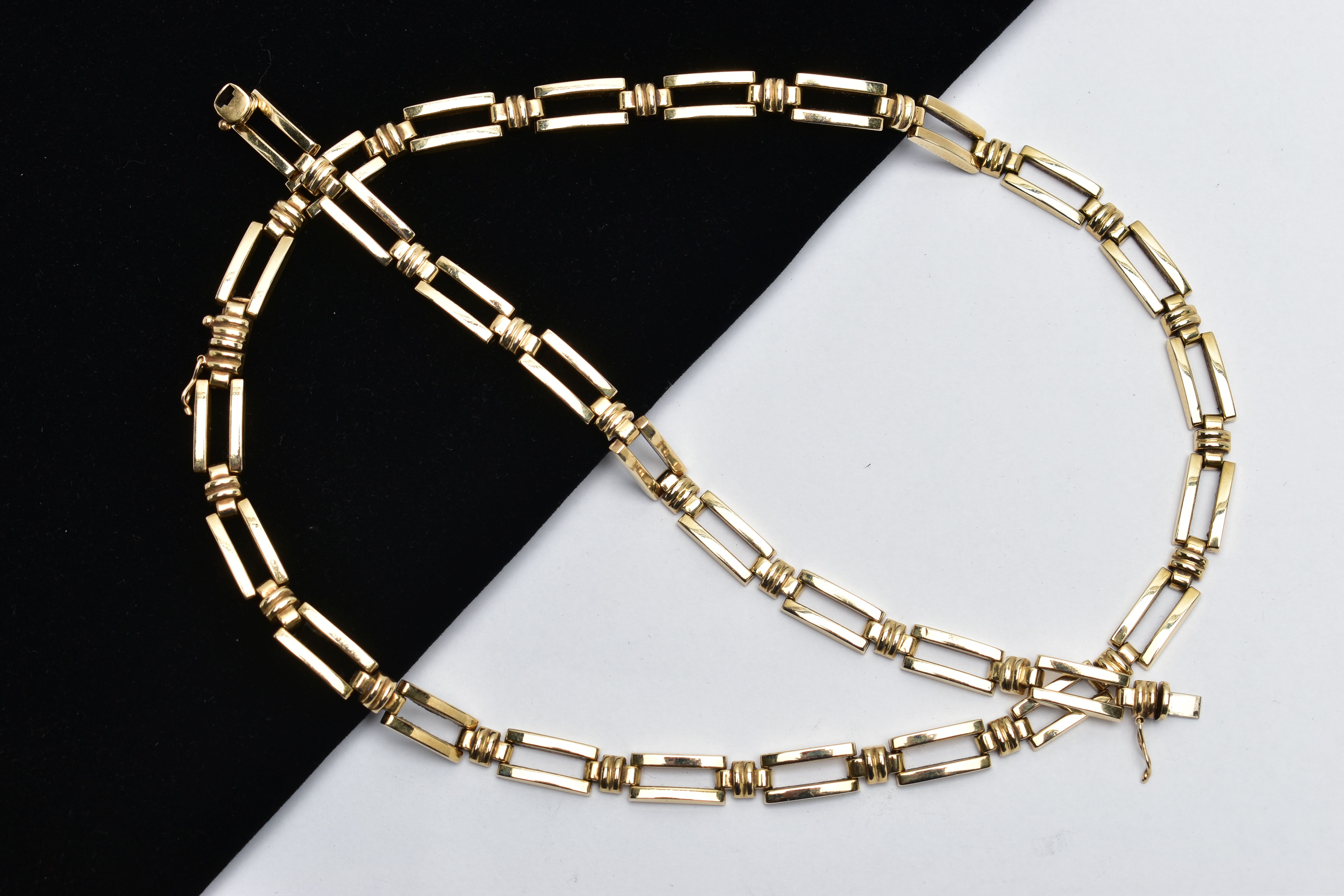A 9CT YELLOW GOLD NECKLACE AND BRACELET SET, each designed as a series of plain polished rectangular - Image 7 of 9