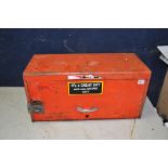 A MECHANICS TOOLBOX BADGED SNAP ON TOOLS containing Halfords and other metric sockets, rachets,
