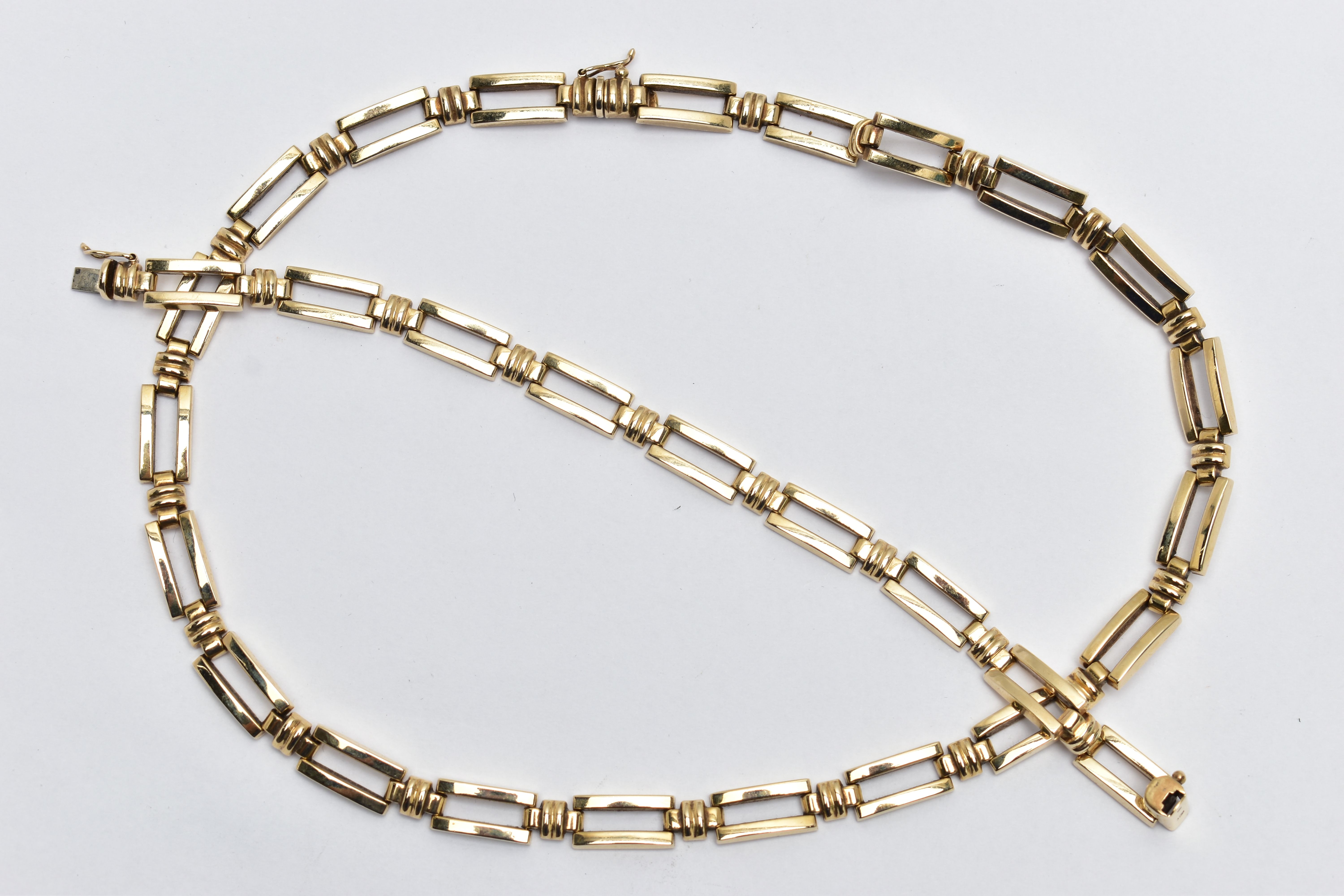 A 9CT YELLOW GOLD NECKLACE AND BRACELET SET, each designed as a series of plain polished rectangular - Image 5 of 9