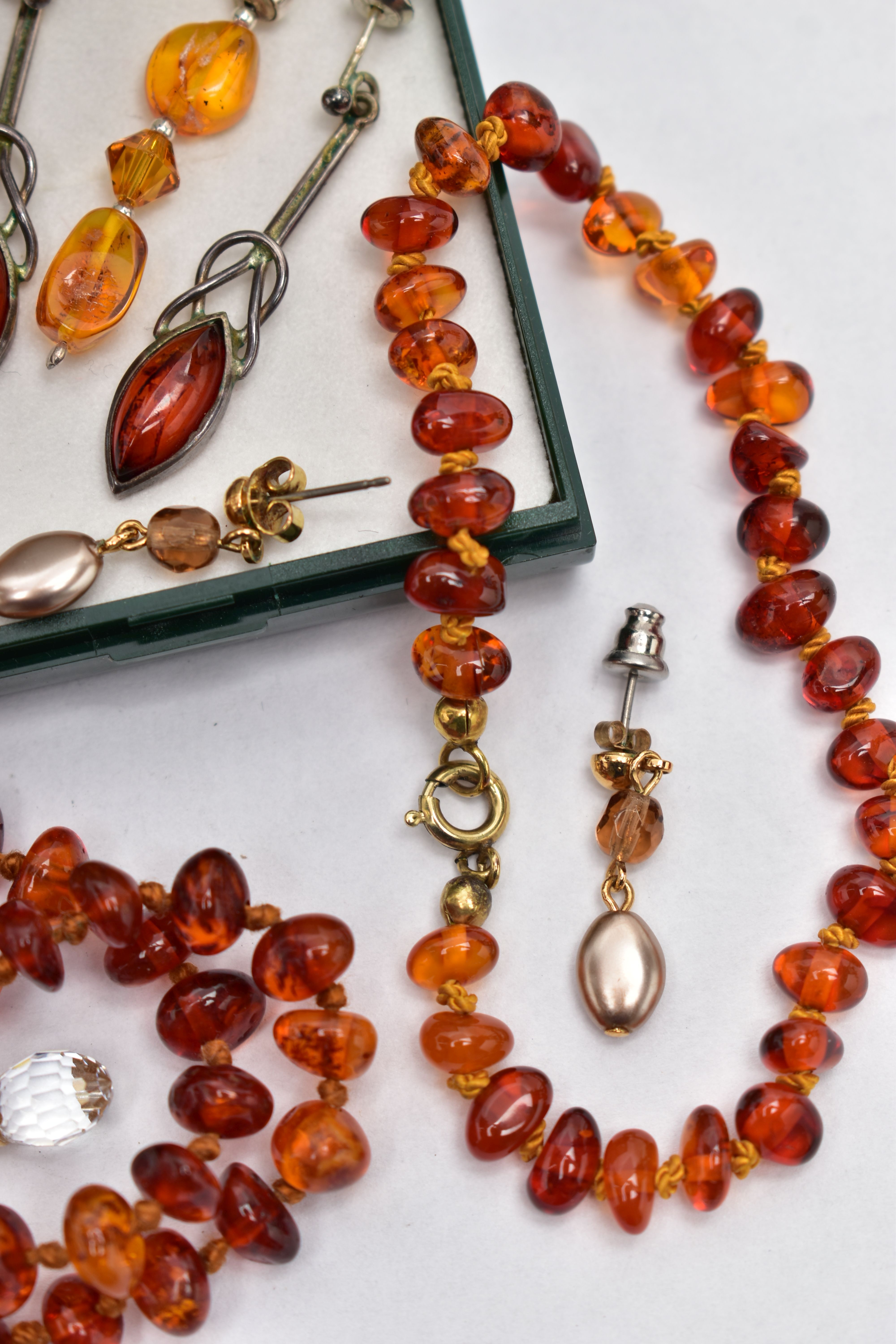 A SELECTION OF JEWELLERY, to include an amber bead bracelet, and necklace, a boxed pair of amber - Image 5 of 5