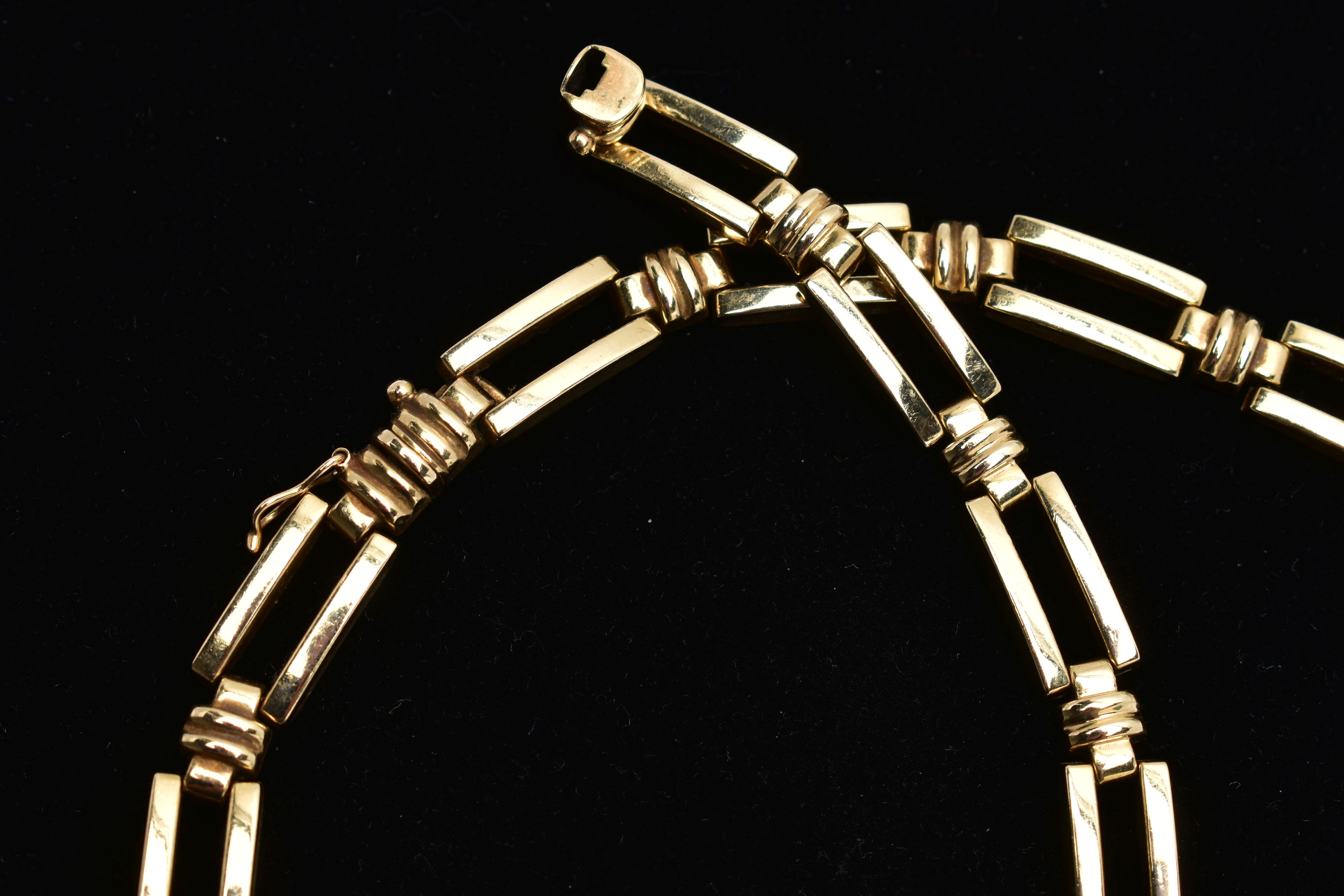 A 9CT YELLOW GOLD NECKLACE AND BRACELET SET, each designed as a series of plain polished rectangular - Image 8 of 9