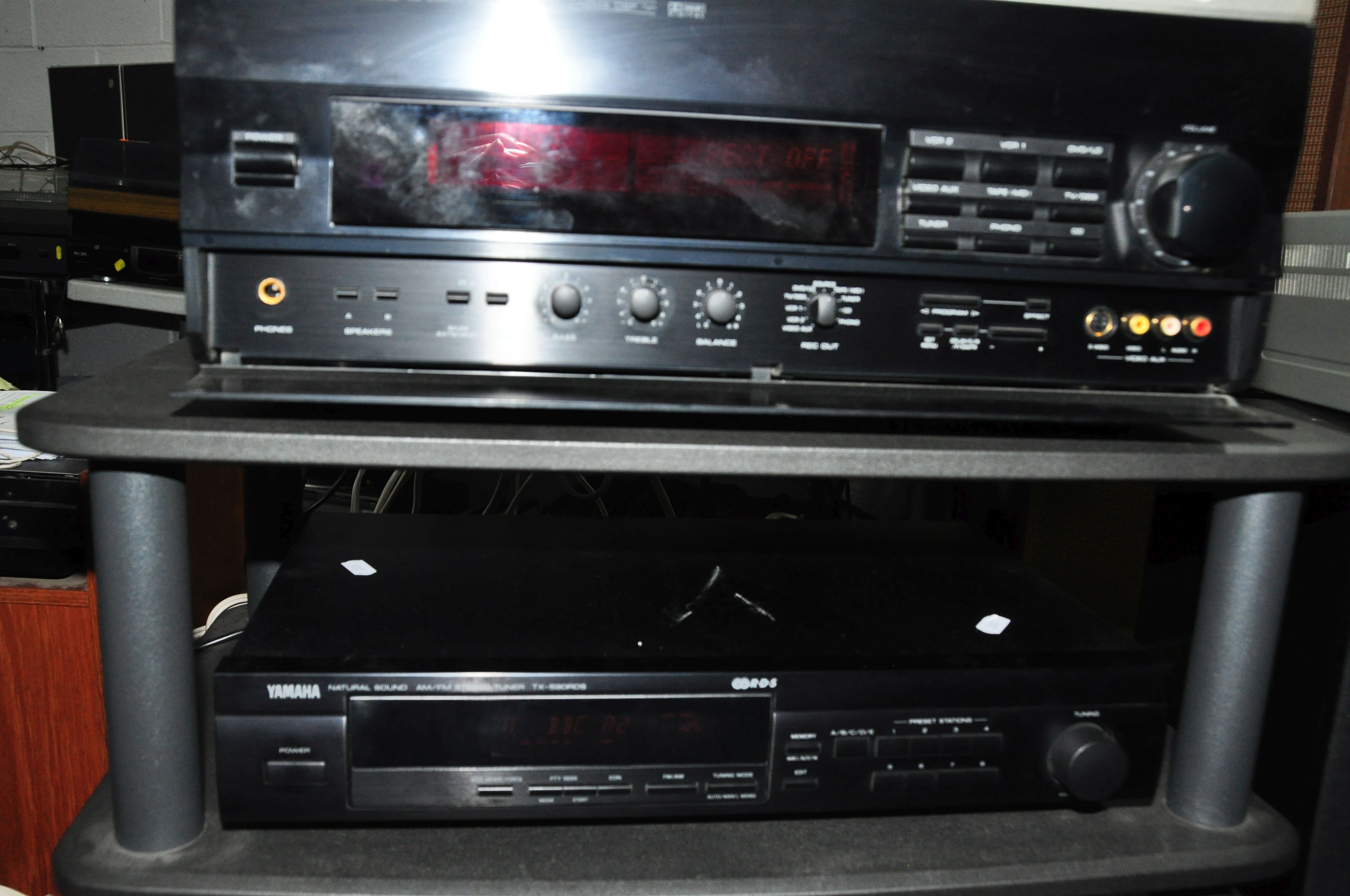 SEVEN BOWERS AND WILKINS HI FI SPEAKERS, A YAMAHA DSP A1092 AMPLIFIER AND YAMAHA TX590RDS TUNER - Image 4 of 4