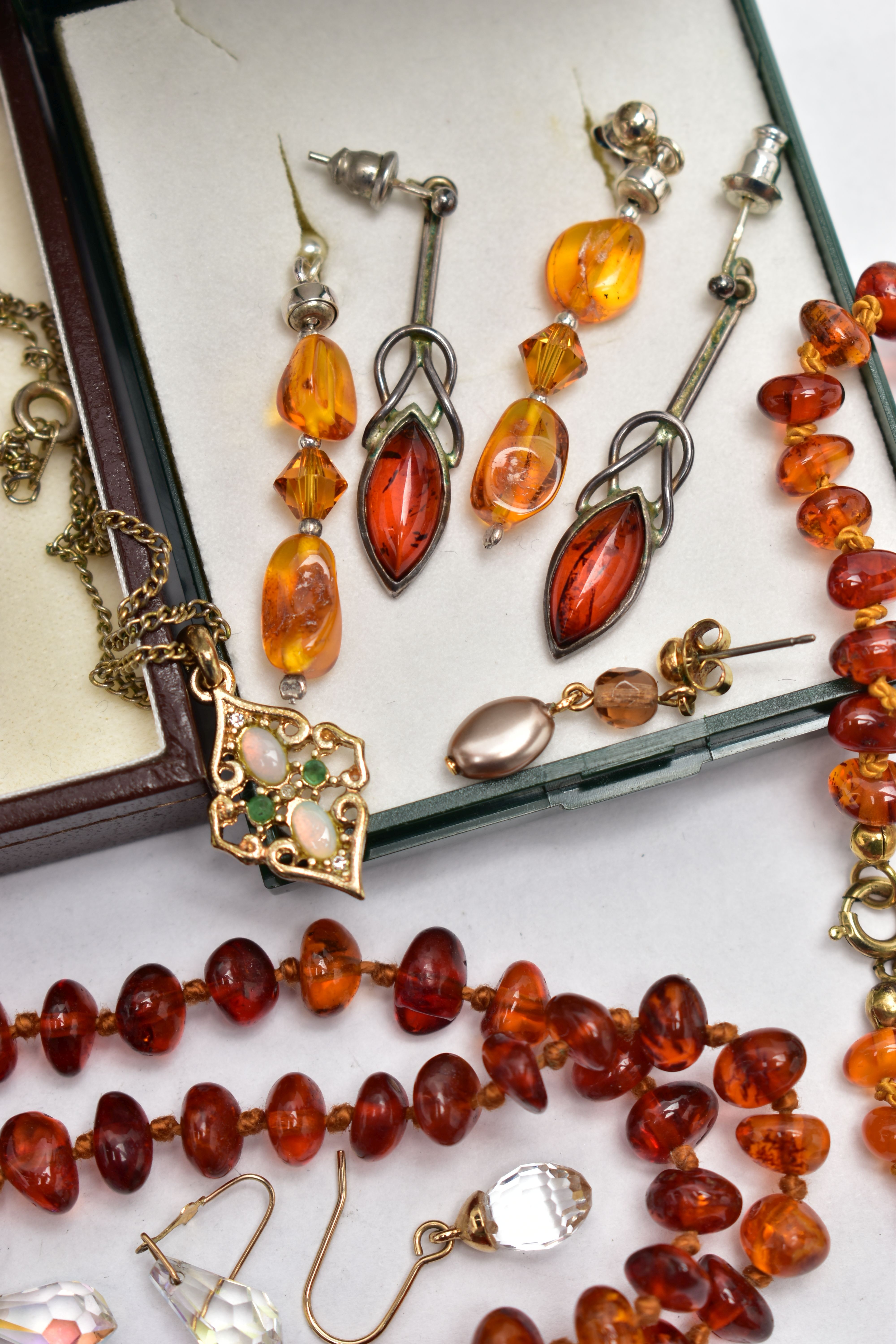 A SELECTION OF JEWELLERY, to include an amber bead bracelet, and necklace, a boxed pair of amber - Image 3 of 5