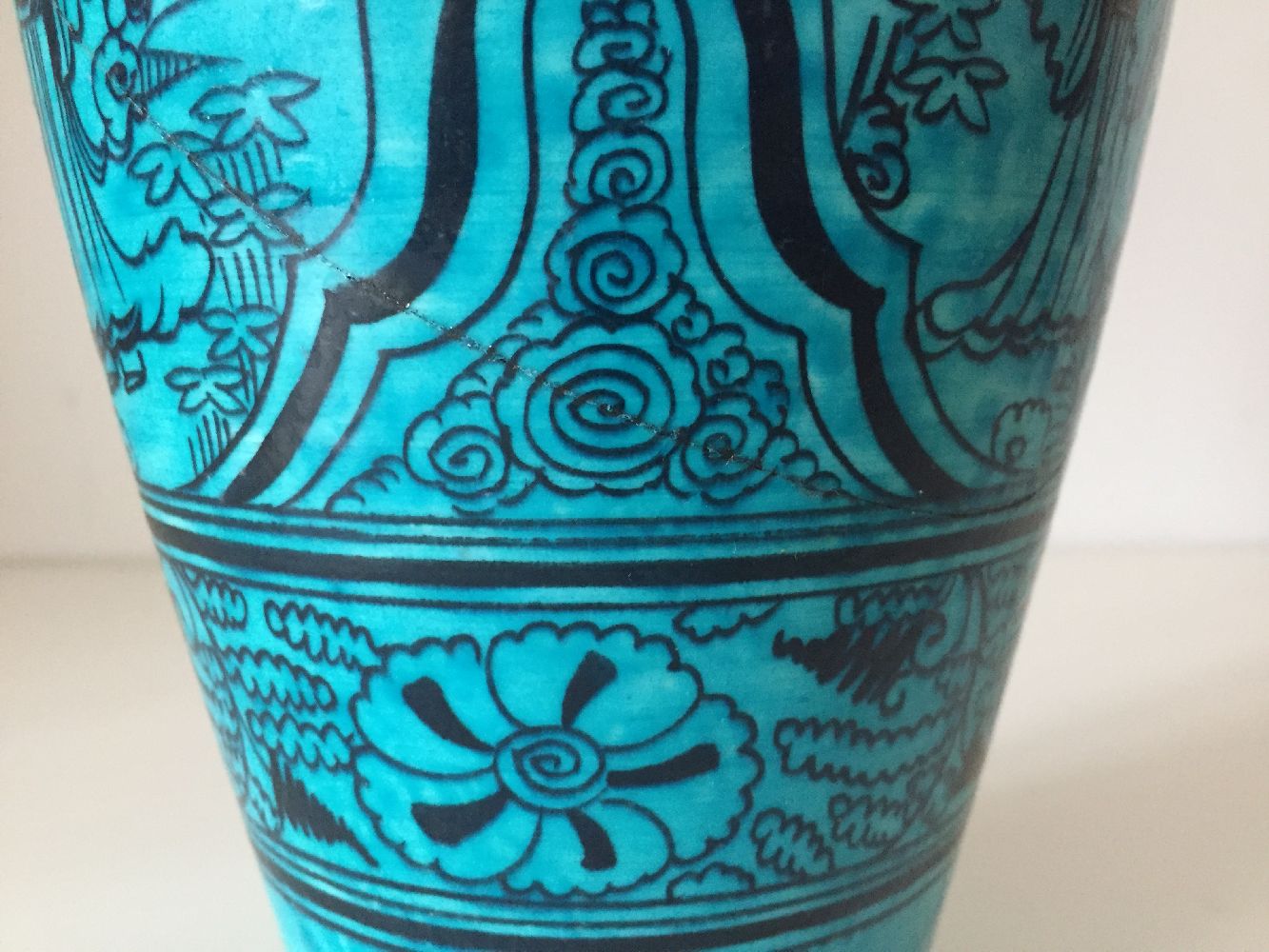 A Chinese stoneware Cizhou turquoise-glazed vase, meiping, late Ming dynasty, the gently tapering - Image 10 of 10