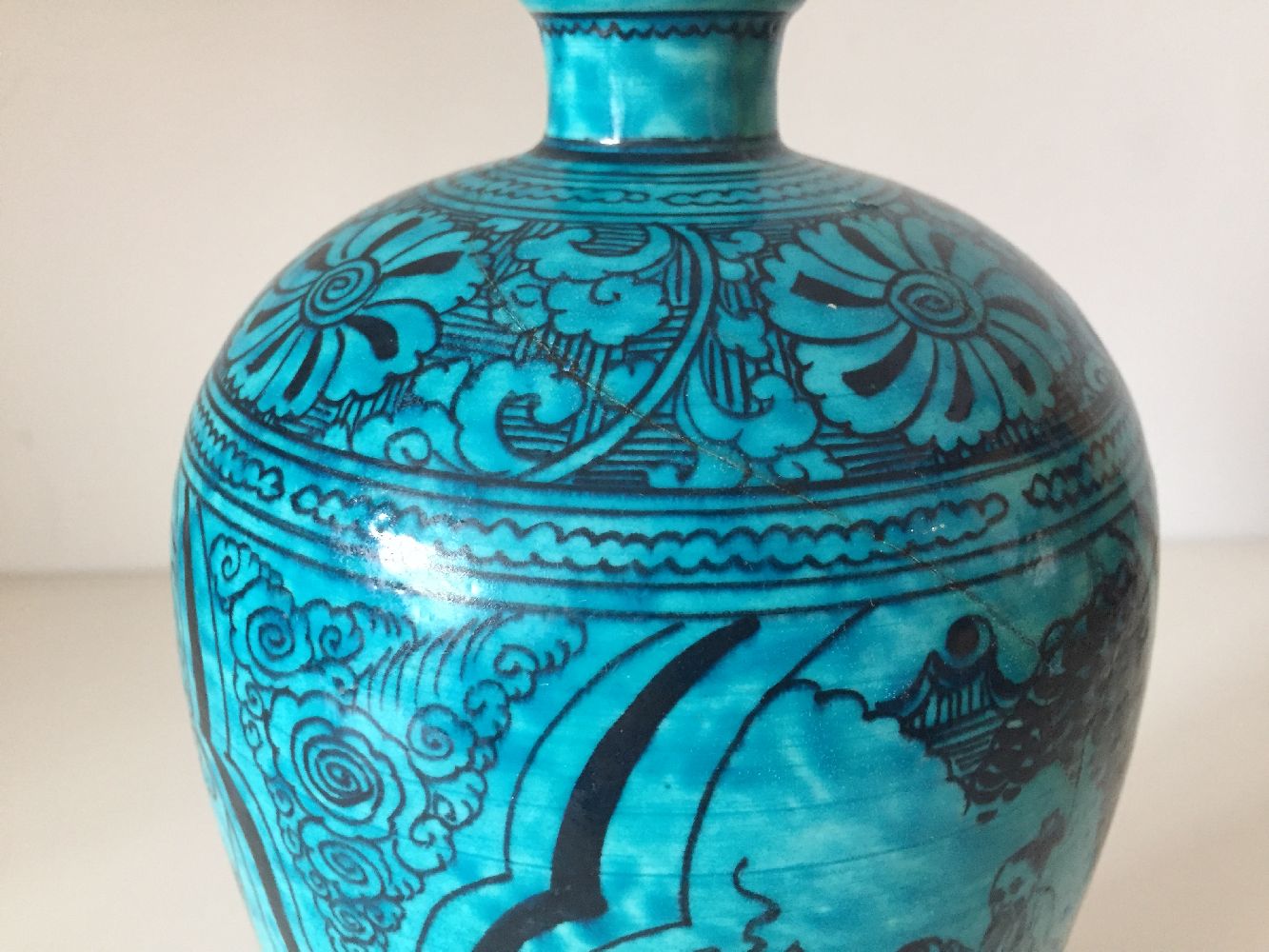 A Chinese stoneware Cizhou turquoise-glazed vase, meiping, late Ming dynasty, the gently tapering - Image 9 of 10