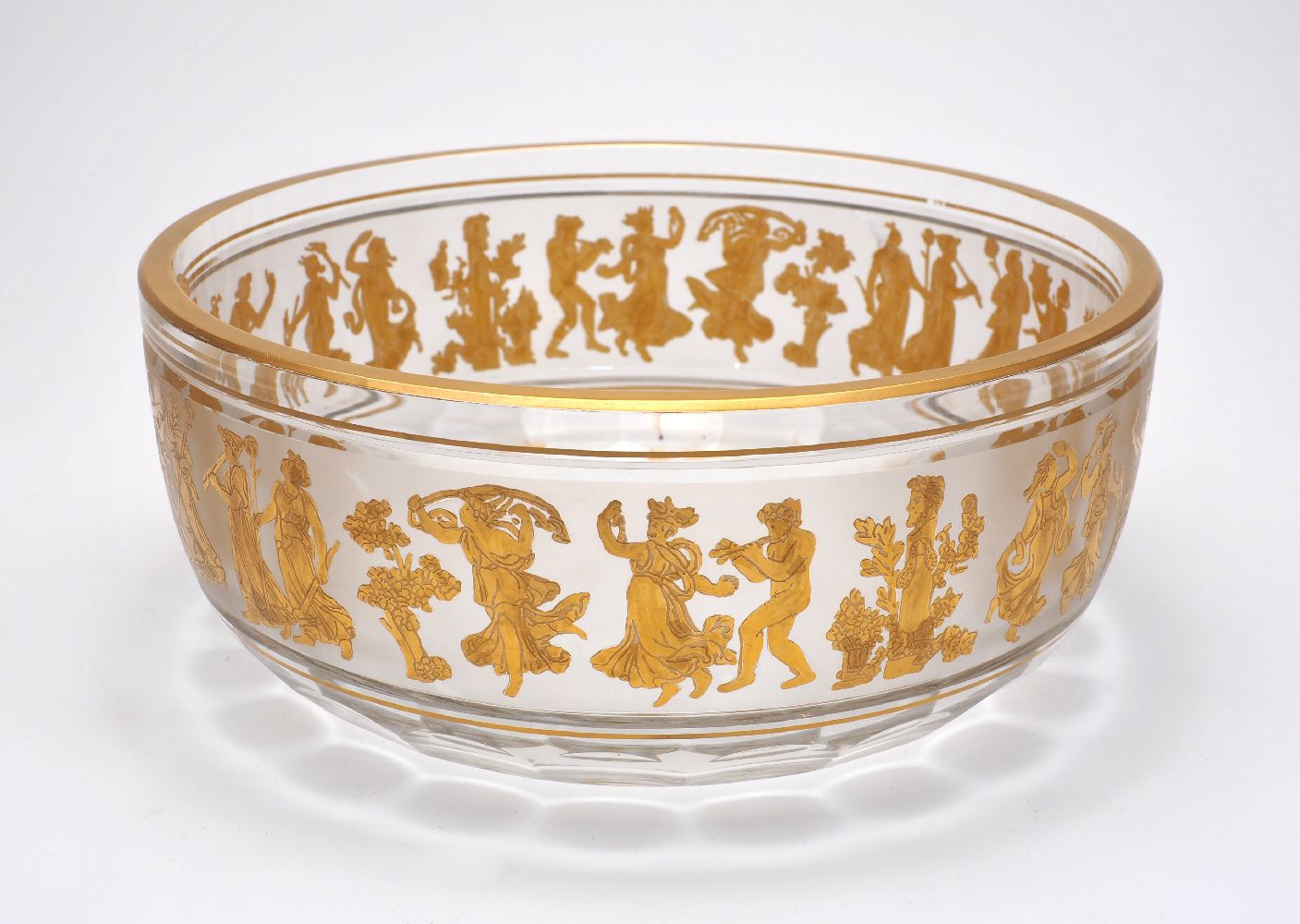 A Val St Lambert Danse de Flore glass bowl, late 20th century, the body decorated with gilt