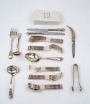 A quantity of silver plated flatware including: a part set of flatware comprising 8 teaspoons, 8