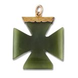 A Victorian gold mounted nephrite jade cross pendant, the Maltese cross shaped pendant to a gold