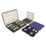 A cased set of silver teaspoons by Mappin & Webb, London, 1910, comprising twelve teaspoons and a