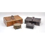 AMENDMENT: the oval tortoiseshell box has silver gilt lid and base mounts for London,1906