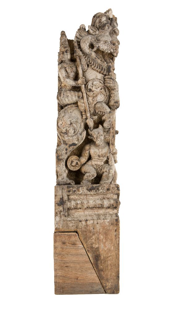 A Temple wood carving fragment with the Goddess Durga, Tamil Nada- Telegu area, South India, 19th - Bild 3 aus 3