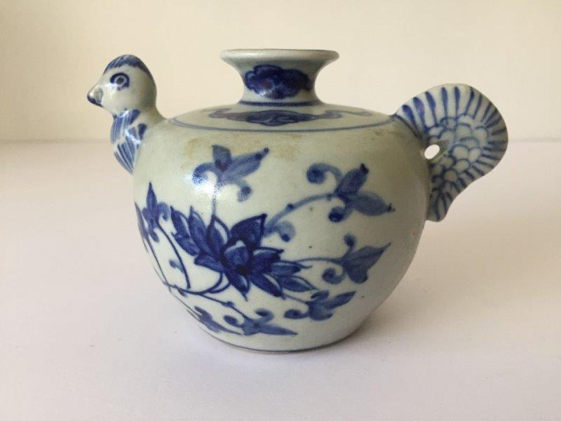 Two Chinese porcelain blue and white teapots, 20th century, one painted with flowering lotus blossom - Image 6 of 9