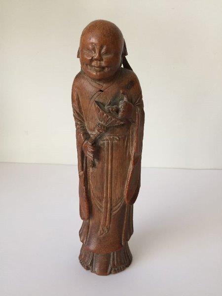 A pair of Chinese carved bamboo figures, early 19th century, one carved Shoulao holding a large - Image 5 of 7