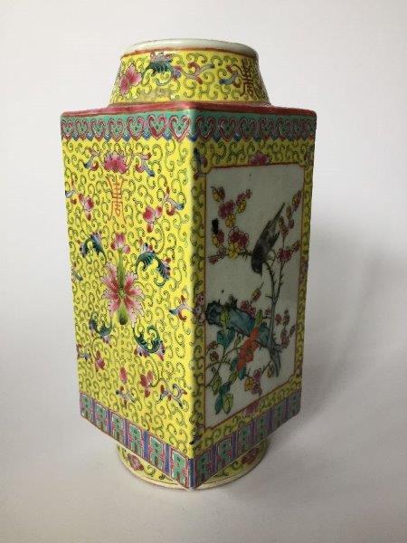 A pair of Chinese porcelain famille rose yellow-ground square vases, cong, Republic period, with - Image 4 of 5