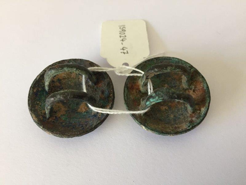 Two Chinese bronze circular buttons, Han dynasty, of convex circular form, 3.5cm diameter ( - Image 4 of 4