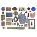 A large quantity of hardstone specimens, to include: agate, lapis lazuli, ribbon quartz, tiger's