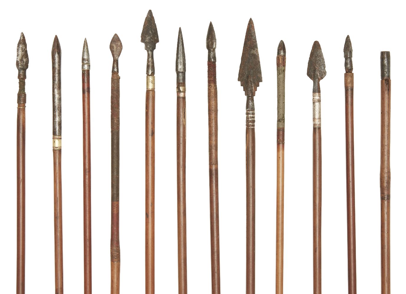 A collection of twelve Indian Moghul arrows, 18th/19th century, various heads including amour - Bild 2 aus 2