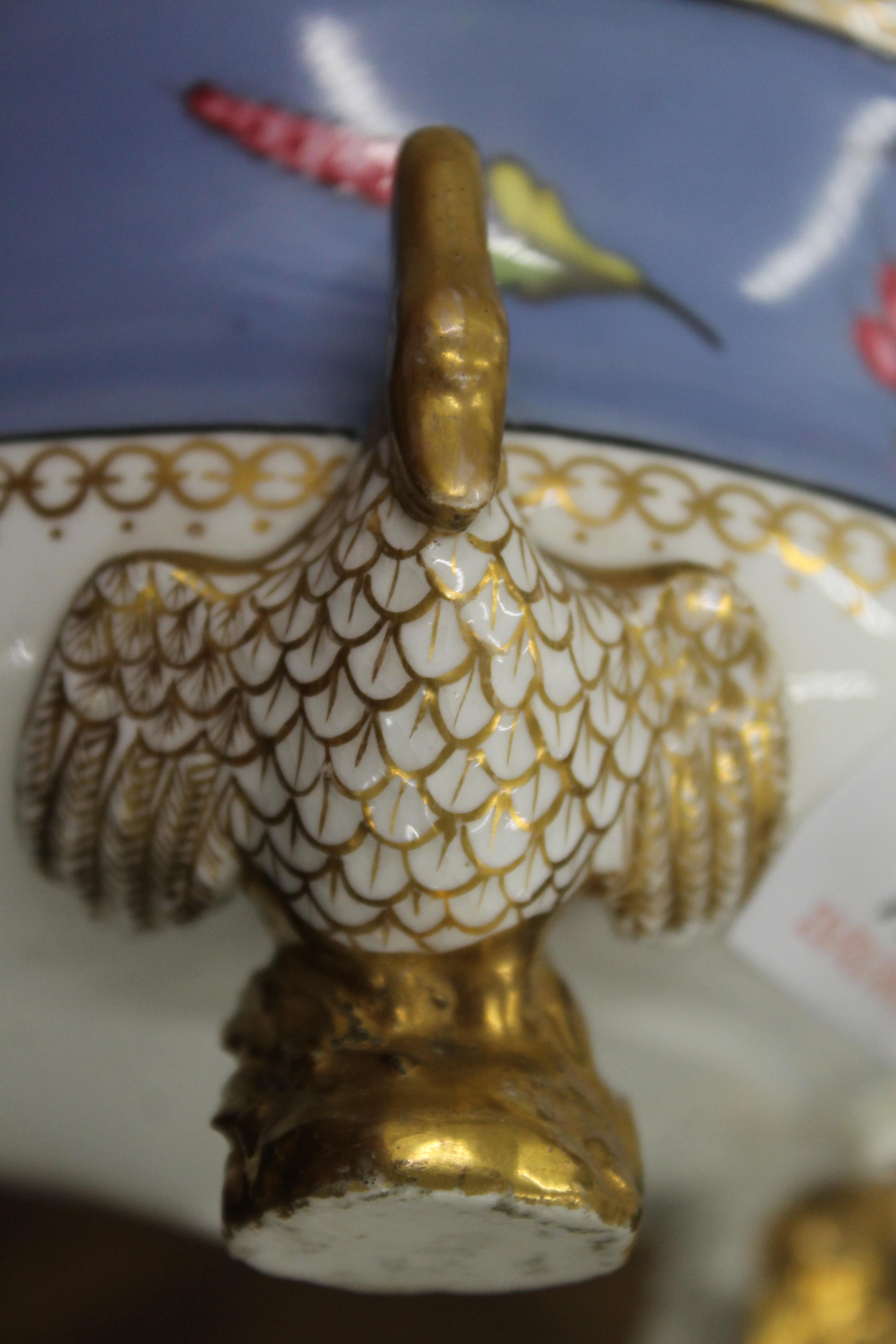 A 19th century porcelain lidded tureen on stand. 14 cm high, stand 23 cm diameter. - Image 10 of 20