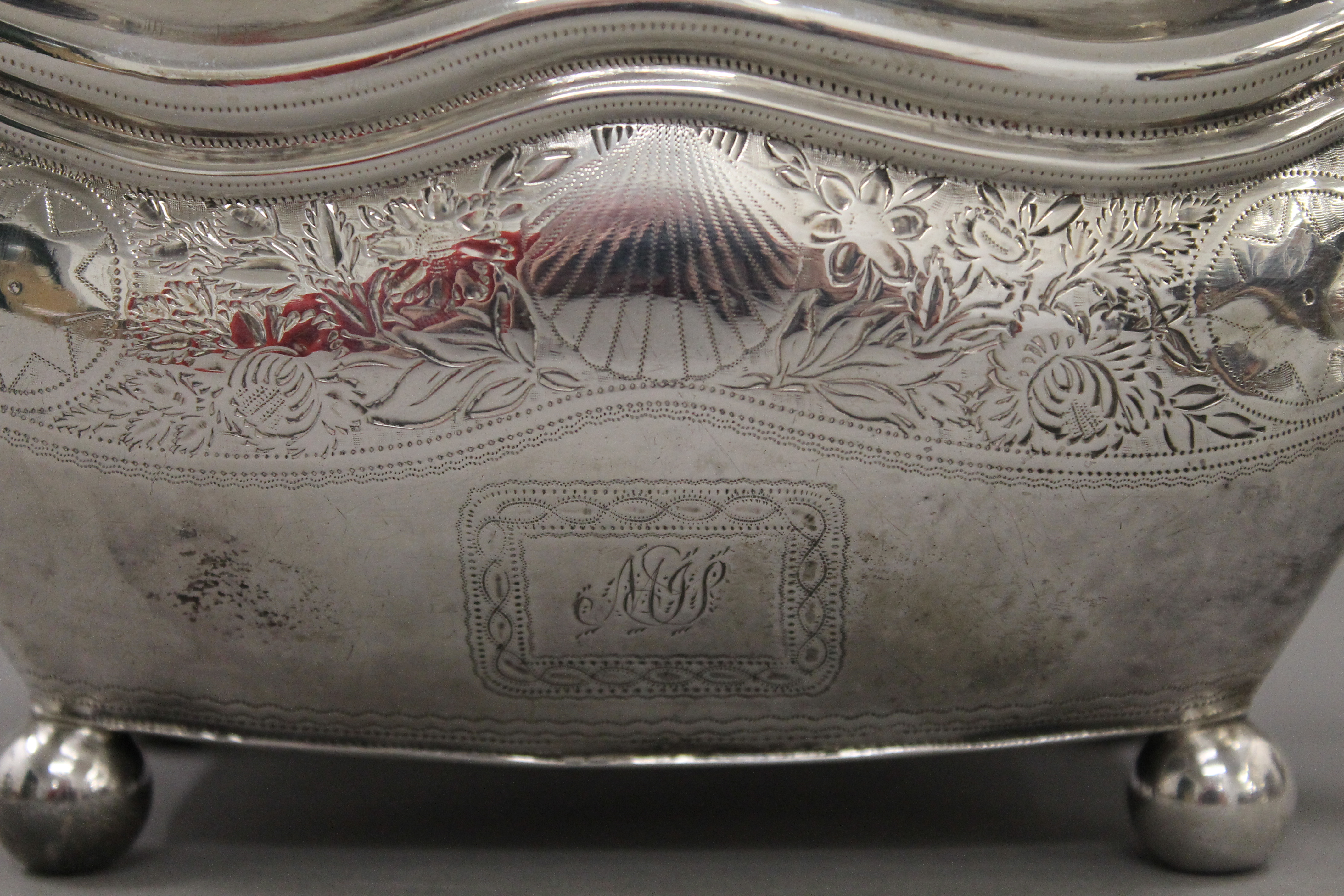 A Georgian Irish silver teapot and associated sugar bowl. The former 17 cm high. 918. - Image 7 of 14