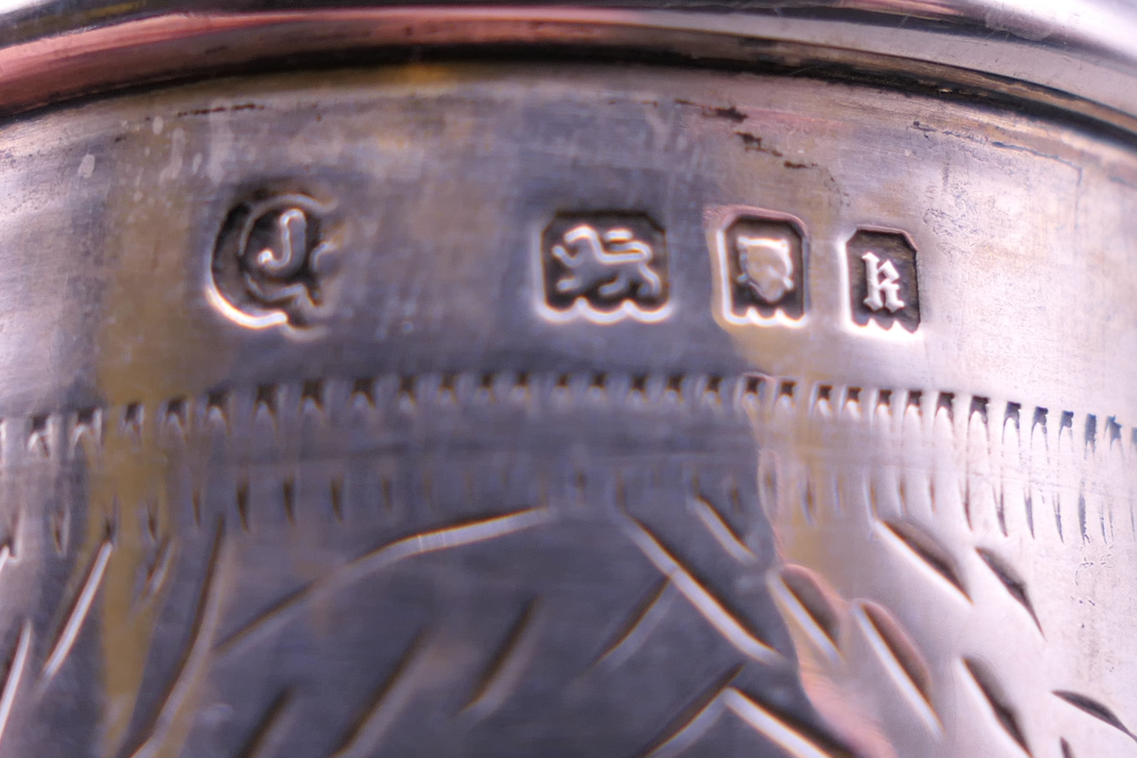 A silver Jewish kiddish cup, hallmarked London 1925. 8.5 cm high. 30 grammes. - Image 3 of 3