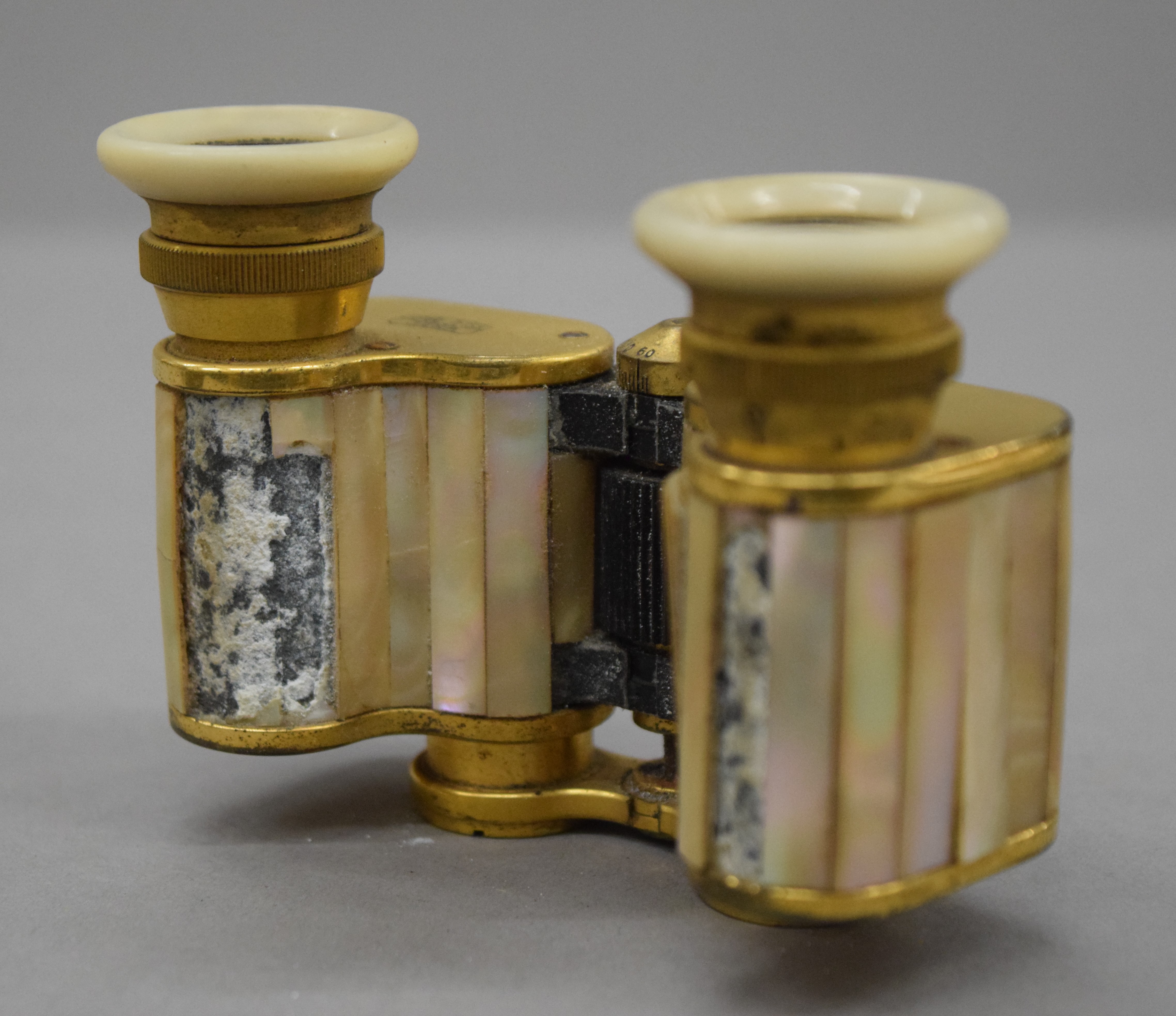 A tortoiseshell handled vanity set, two pairs of mother-of-pearl opera glasses, - Image 12 of 29