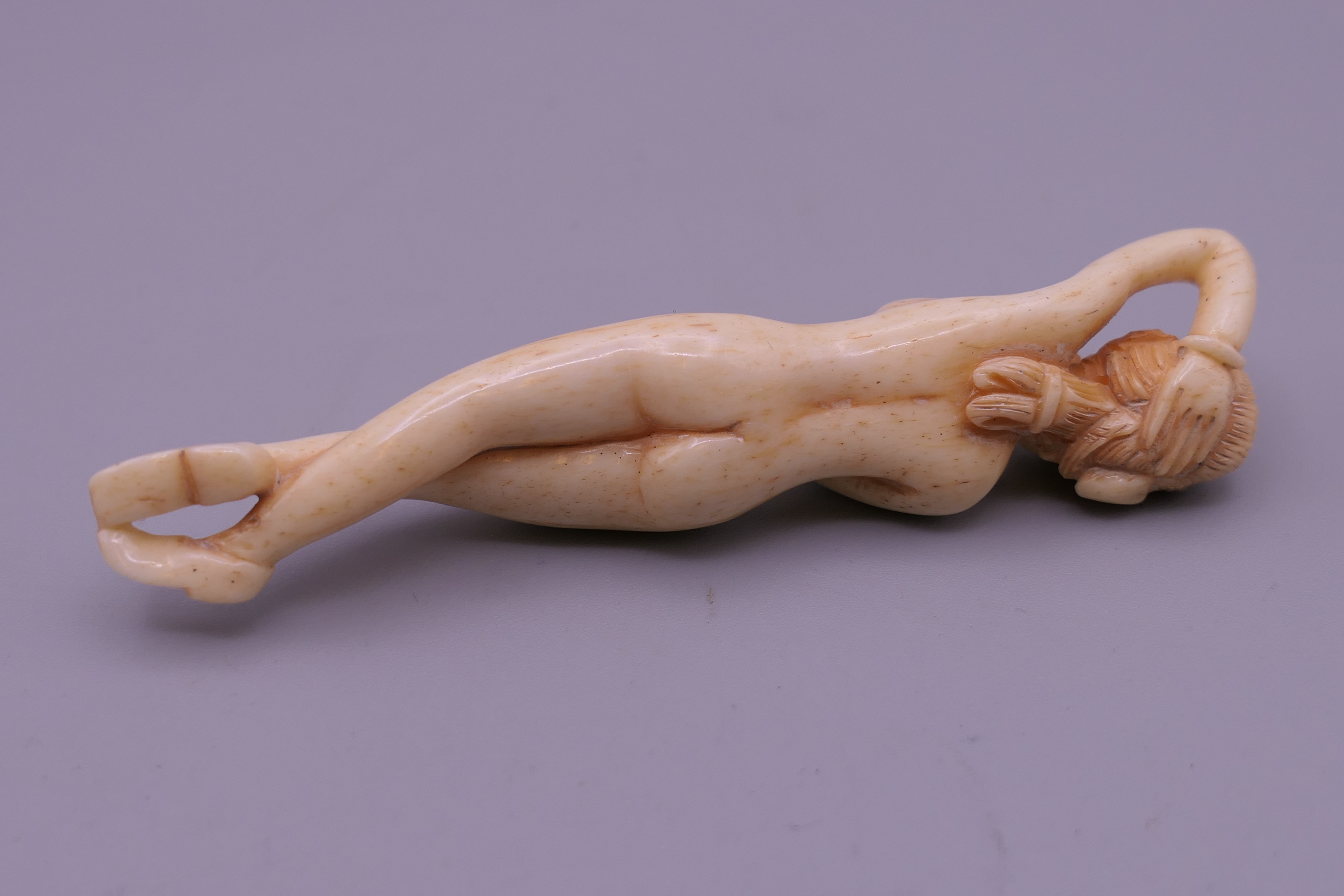 A bone nude medical figure. 8 cm long. - Image 4 of 5