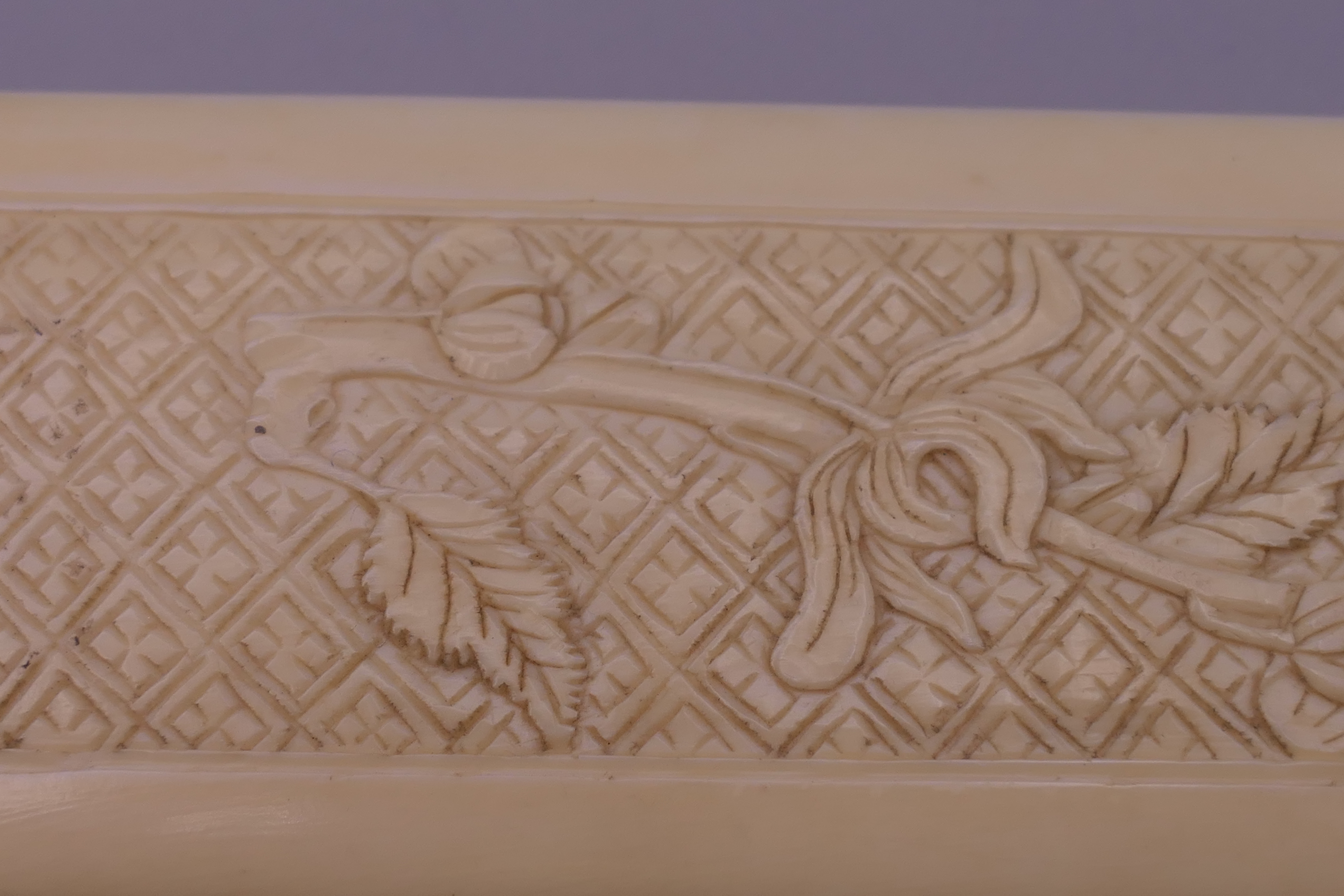 A 19th century Canton carved ivory letter opener. 32 cm long. 46.5g. - Image 8 of 10