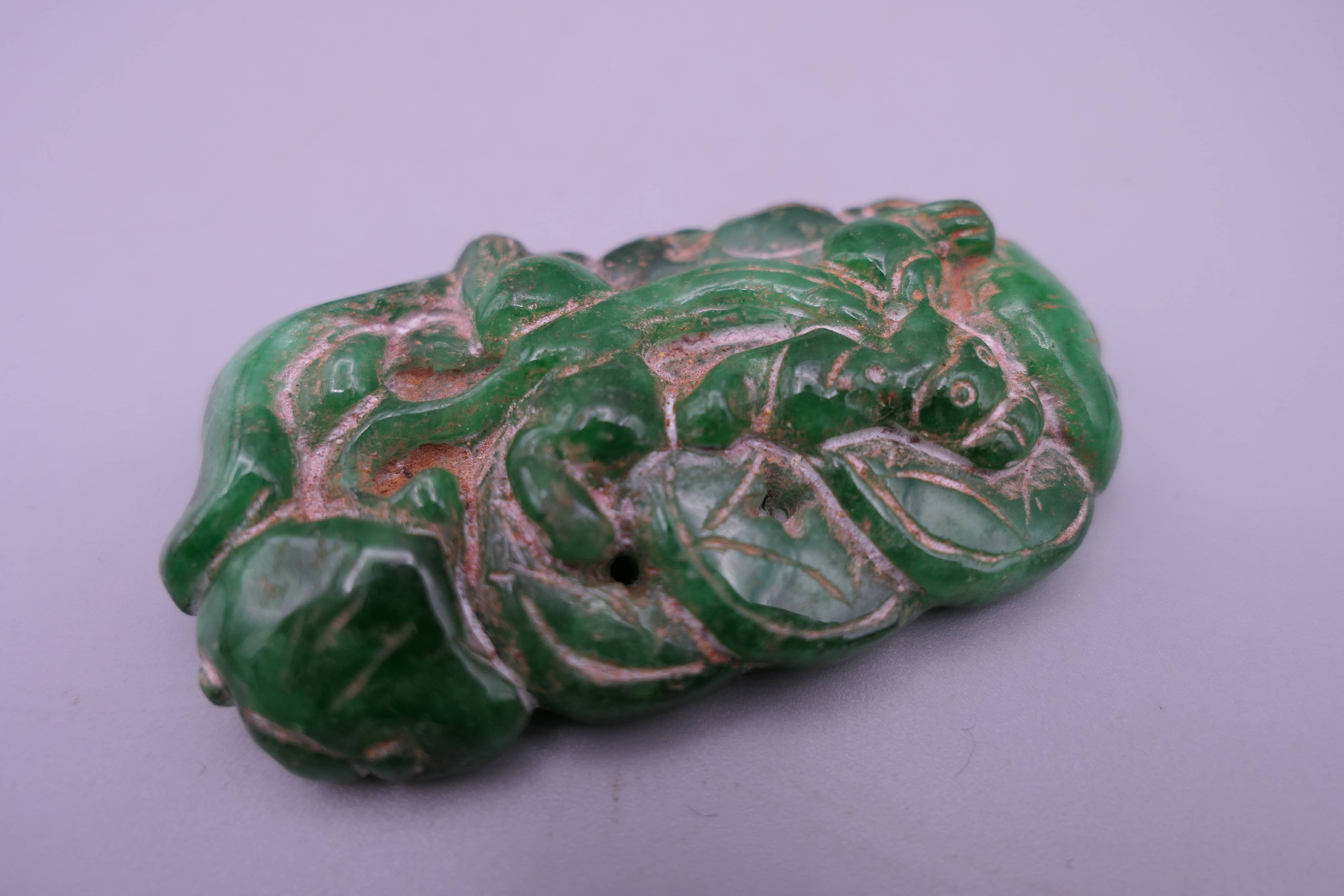 Two Chinese carved jade pendants. The largest 5.75 cm high. - Image 2 of 6