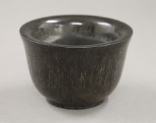 A small Chinese bowl. 9.25 cm diameter.